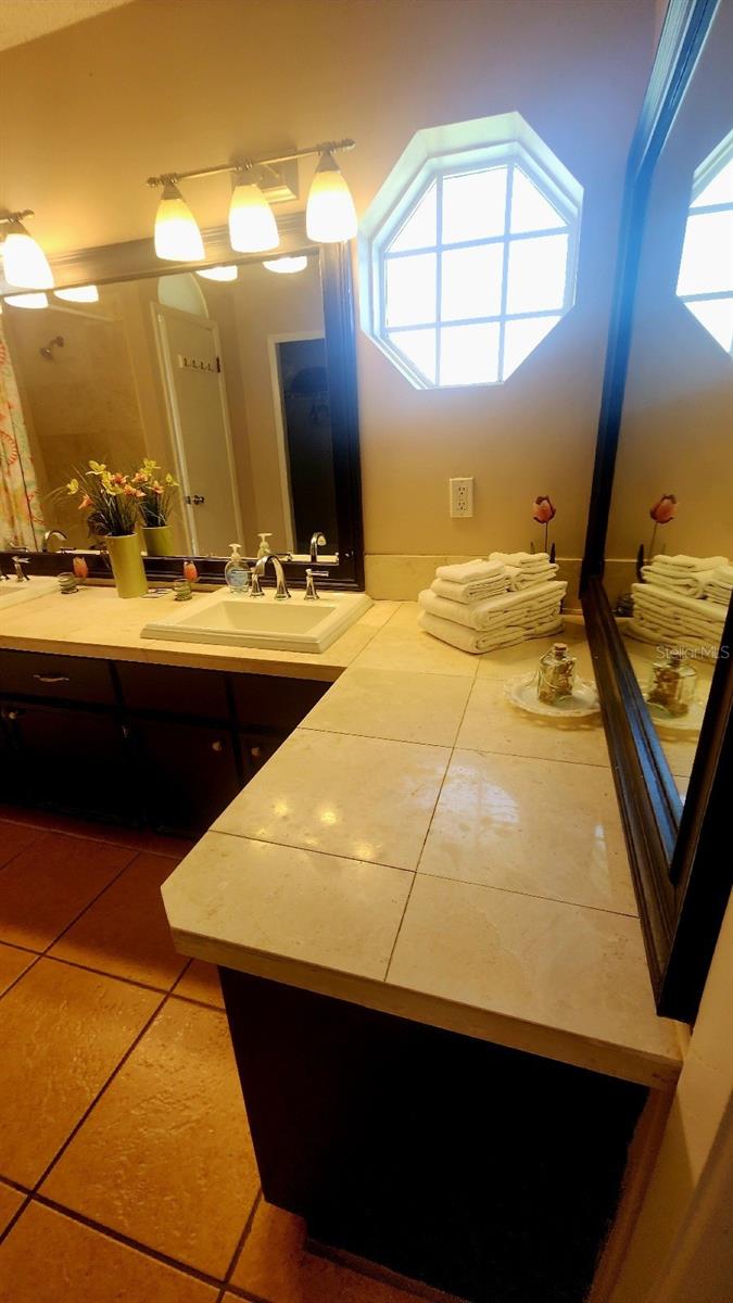 Image 14 of 20 For 10 Blackfoot Court