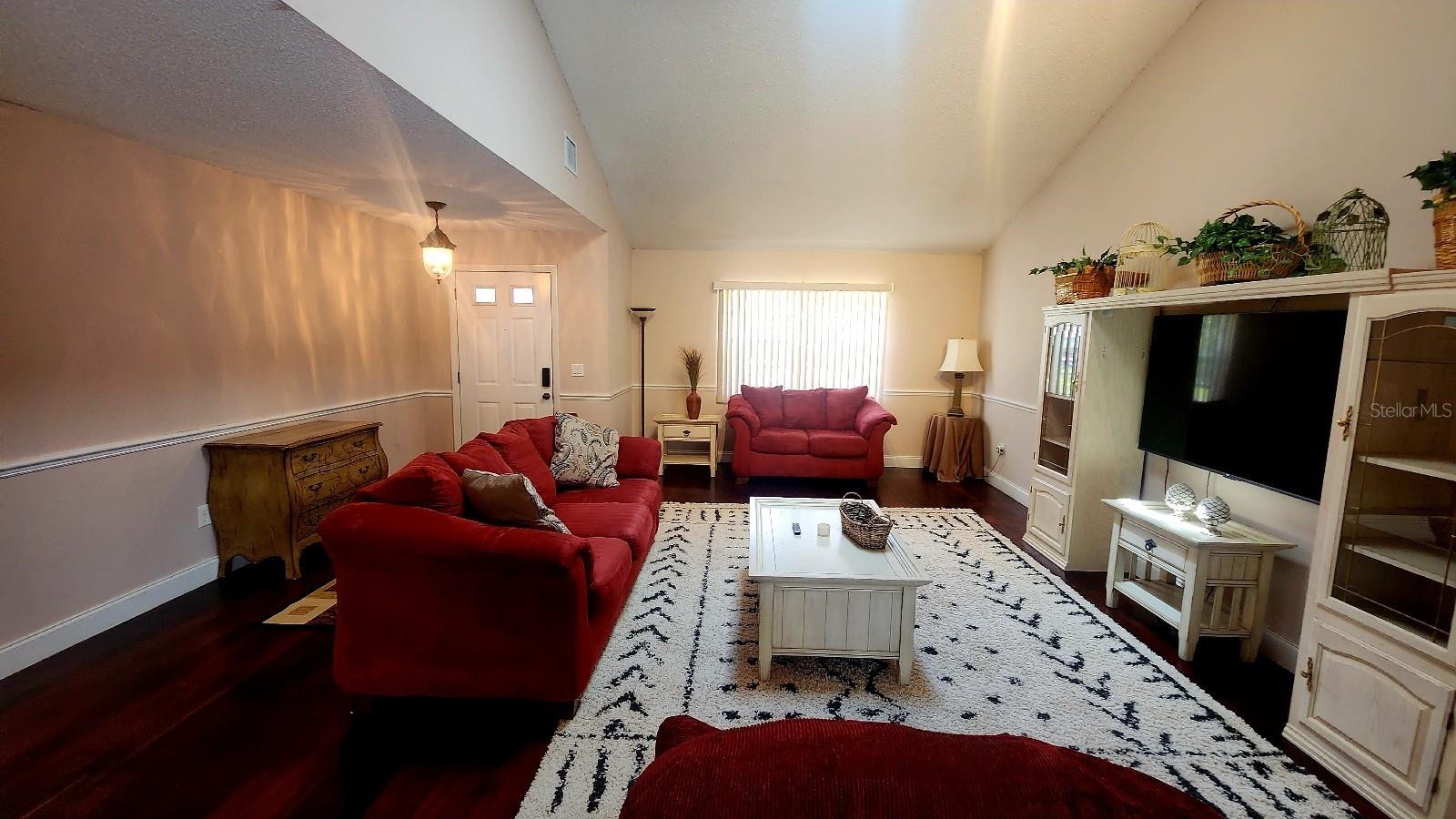 Image 3 of 20 For 10 Blackfoot Court