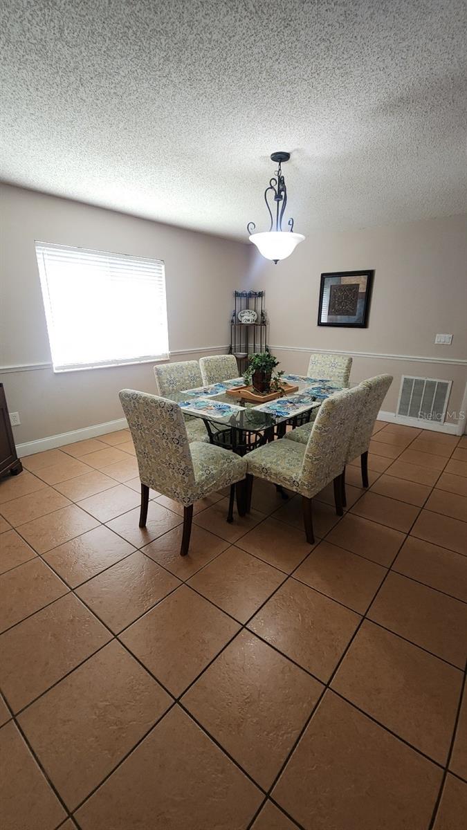 Image 8 of 20 For 10 Blackfoot Court