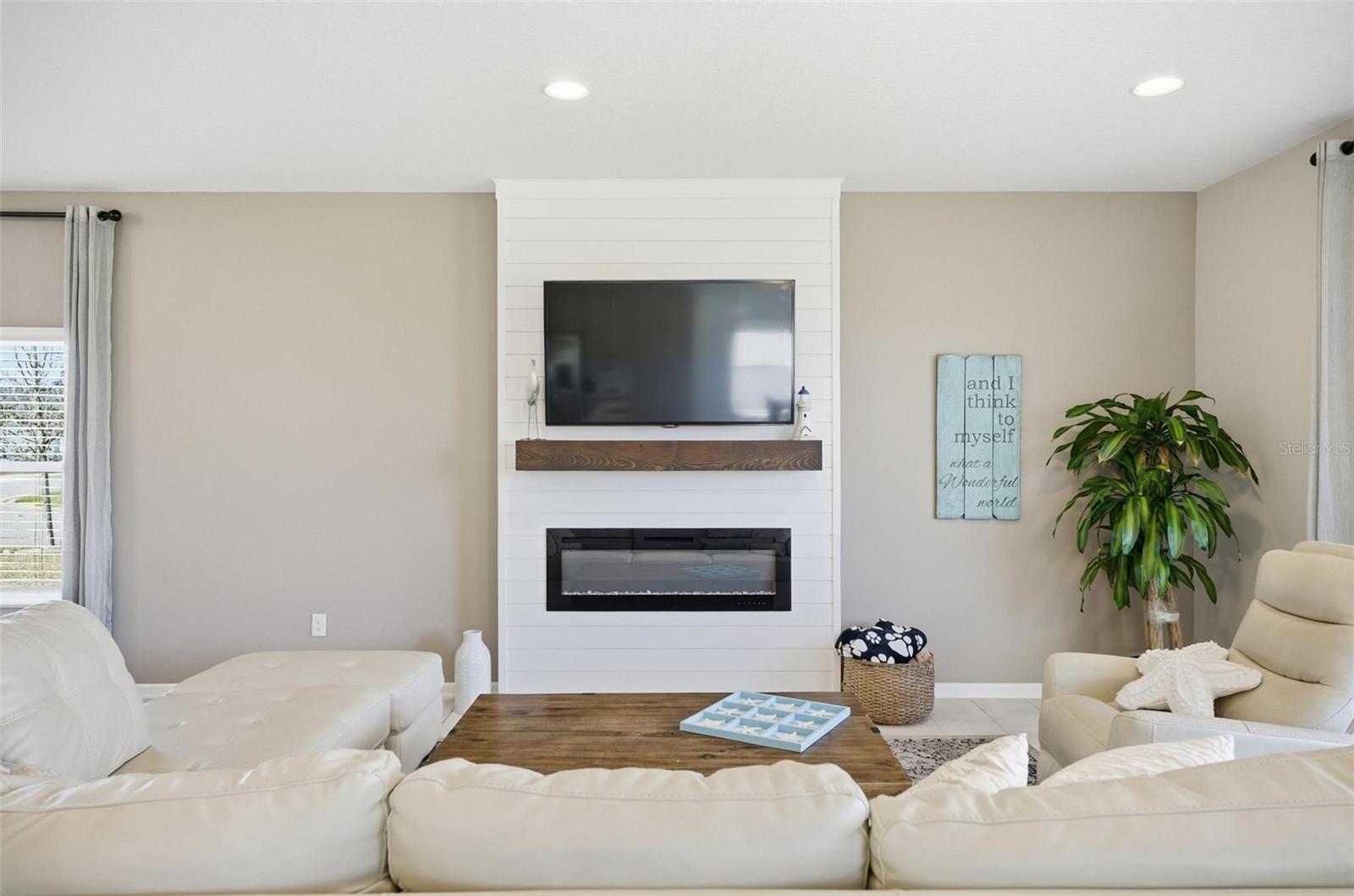 Image 13 of 68 For 128 Night Hawk Lane