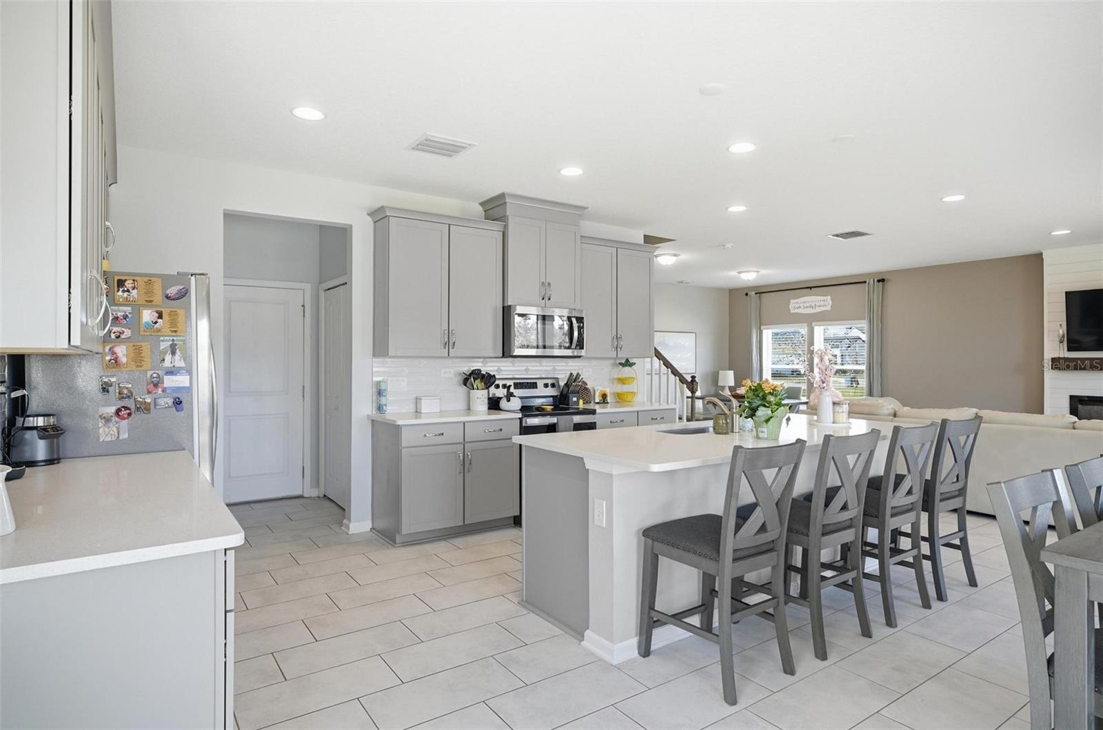 Image 17 of 68 For 128 Night Hawk Lane