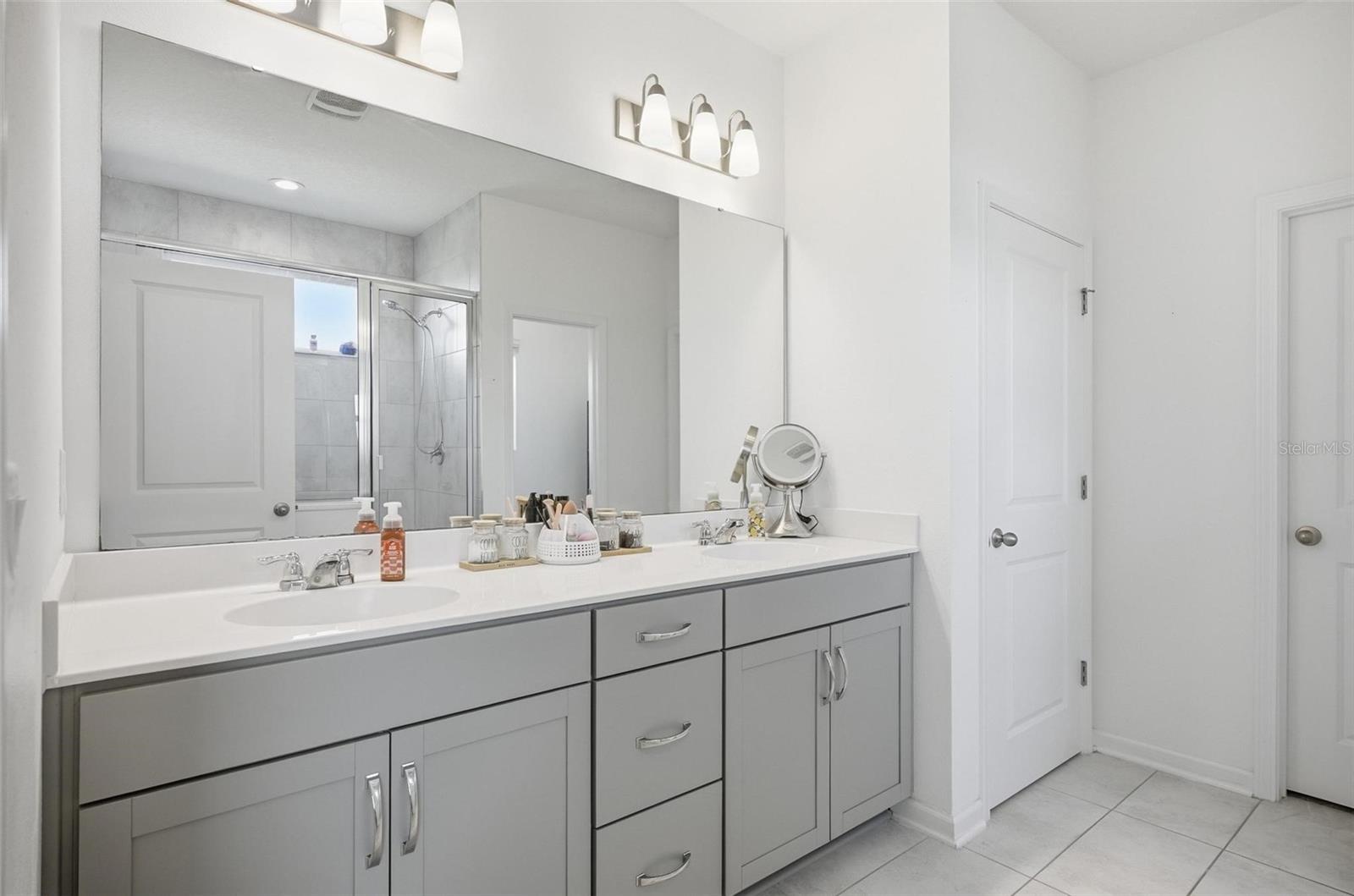 Image 42 of 68 For 128 Night Hawk Lane