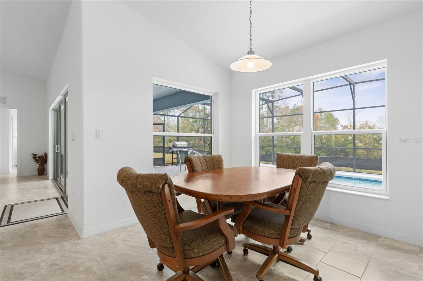 Image 19 of 55 For 11 Randou Place