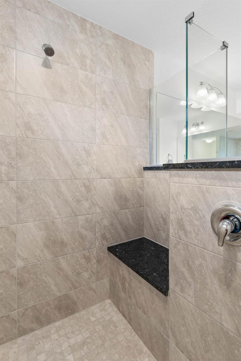 Image 37 of 55 For 11 Randou Place