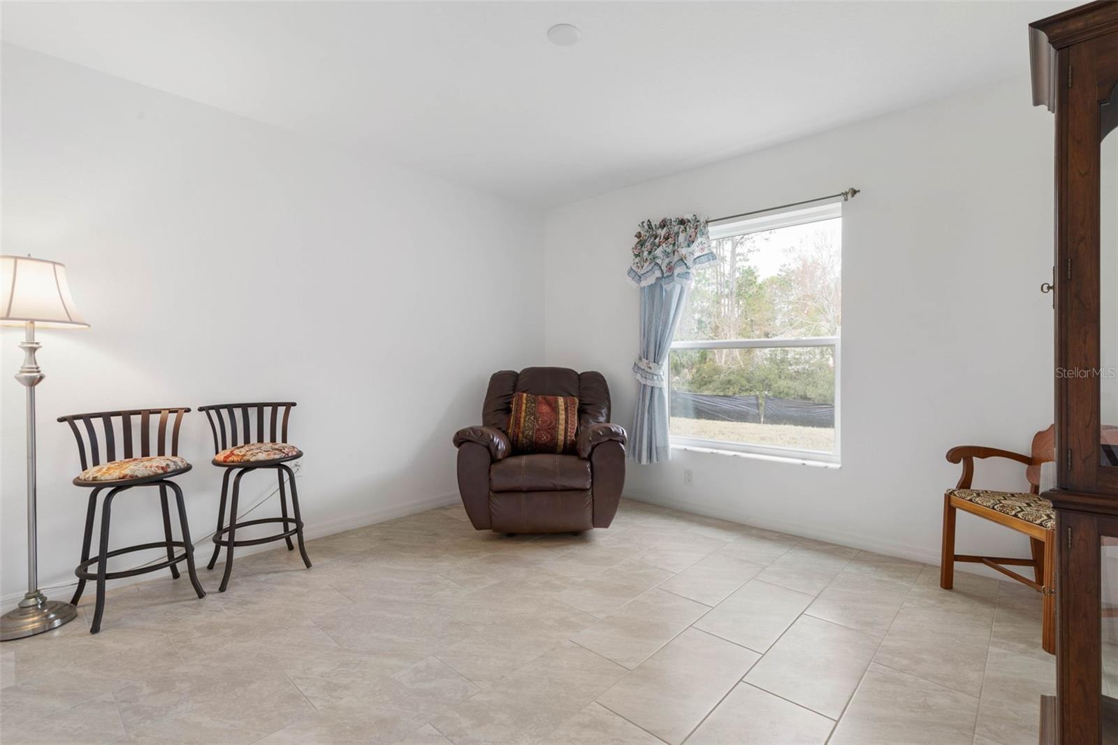 Image 38 of 55 For 11 Randou Place