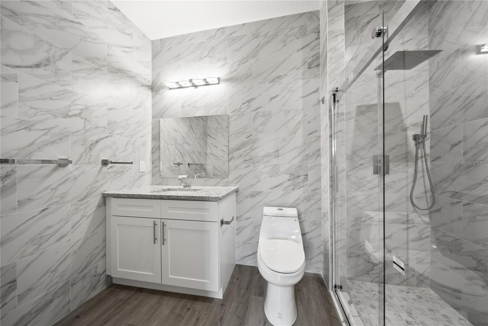 Image 10 of 20 For 21 Rosepetal Lane A,b