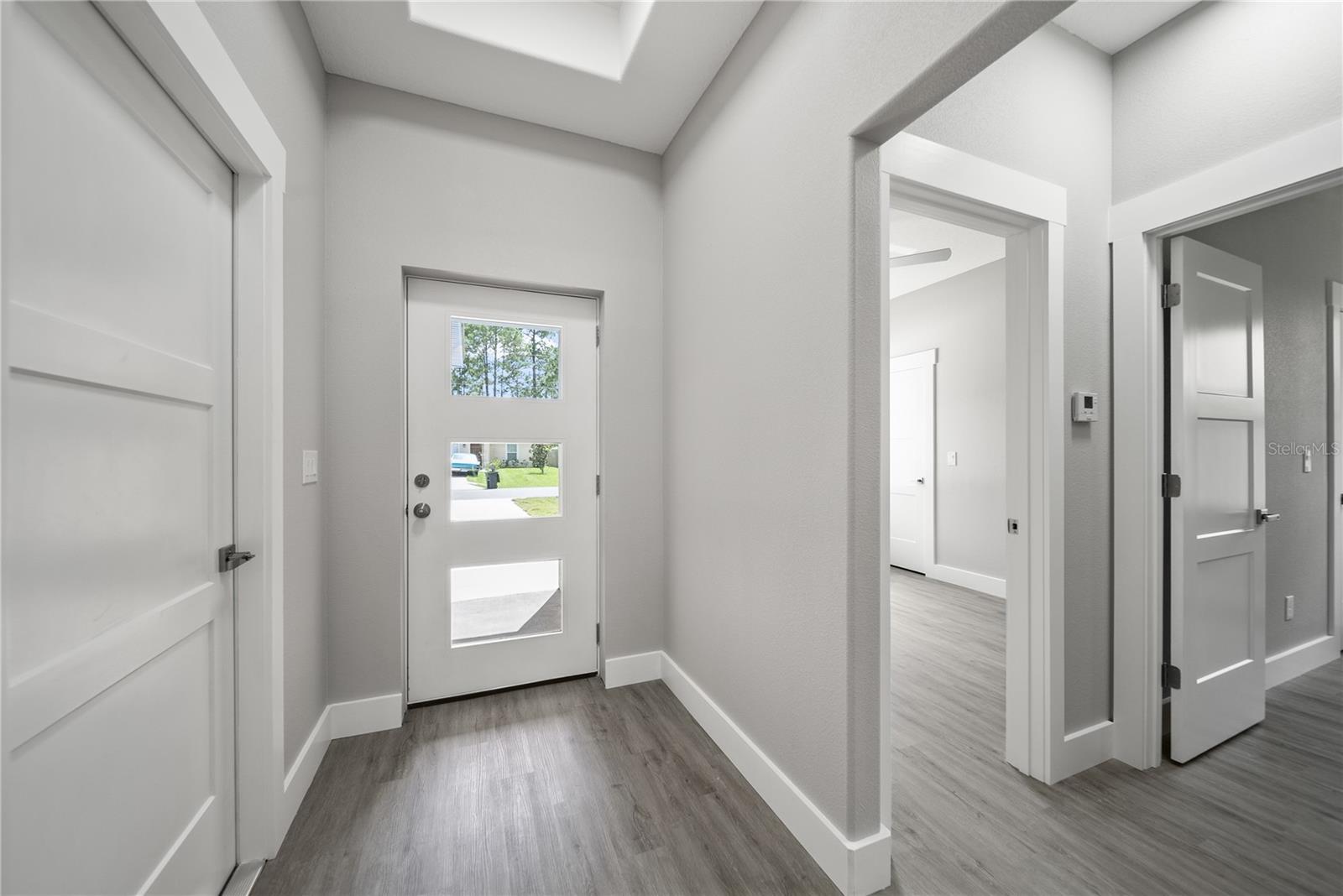 Image 2 of 20 For 21 Rosepetal Lane A,b