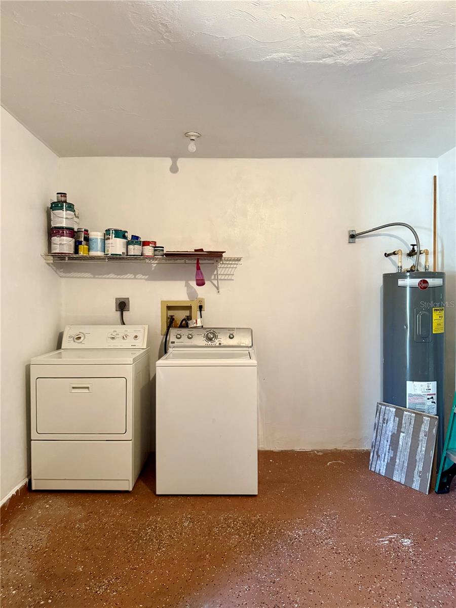 Image 14 of 16 For 6 Wells Place A