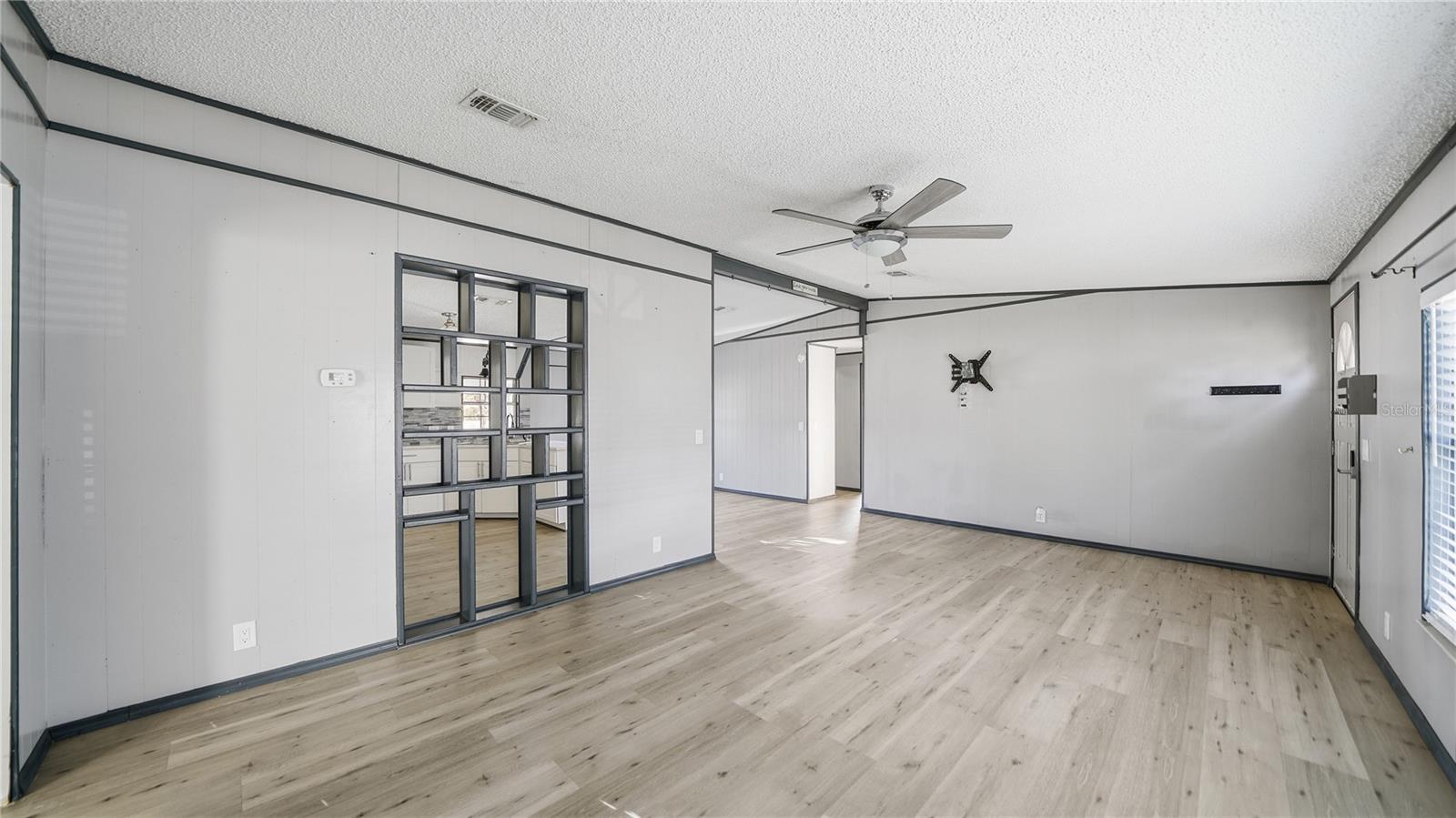 Image 6 of 46 For 4524 5th Avenue