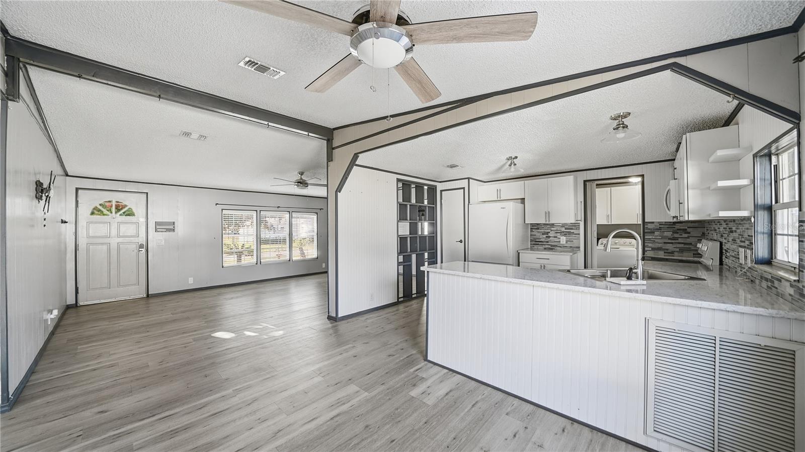 Image 9 of 46 For 4524 5th Avenue