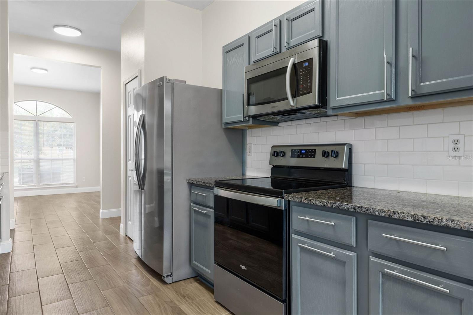 Image 11 of 44 For 1 President Lane