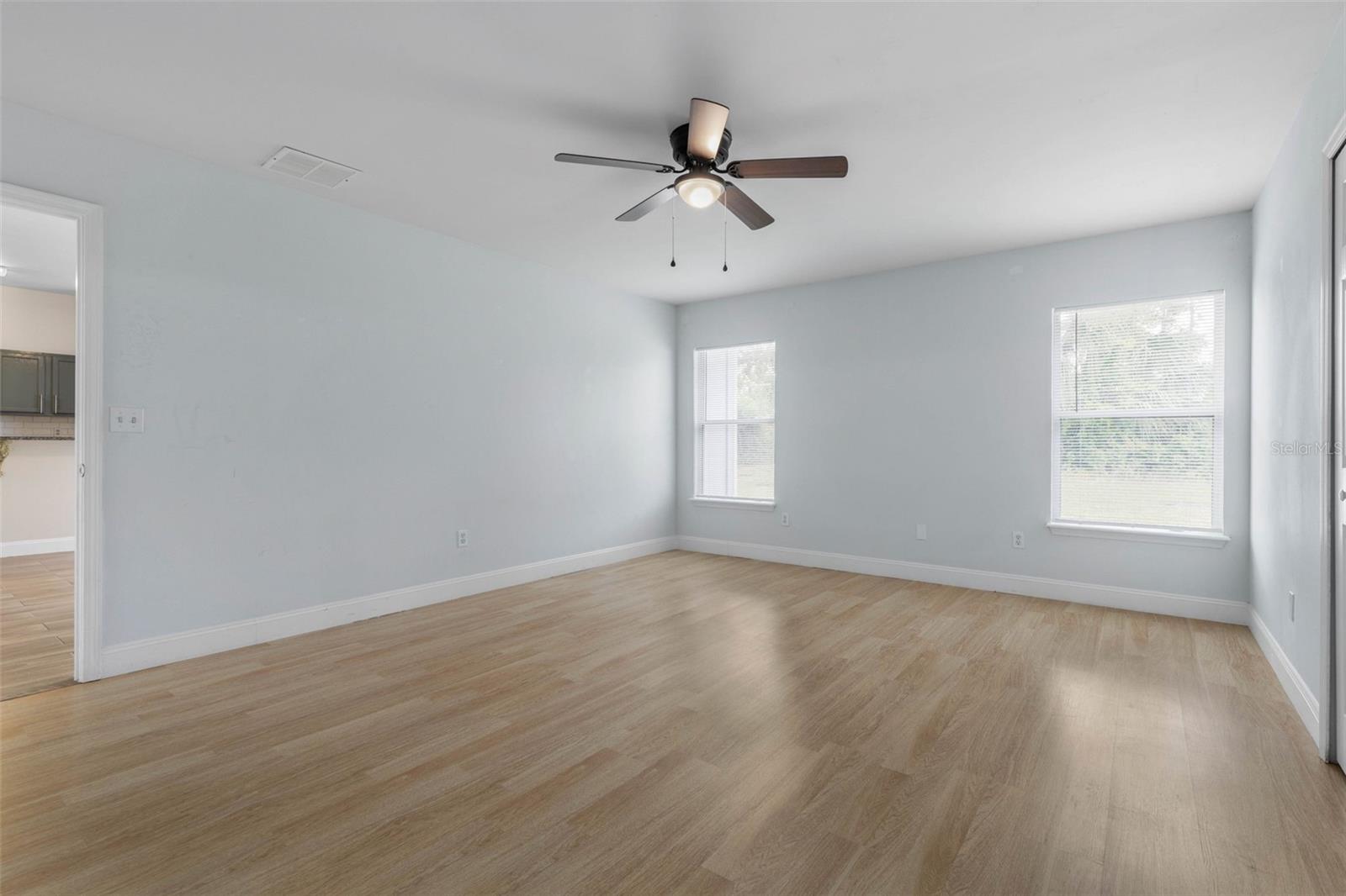 Image 21 of 44 For 1 President Lane