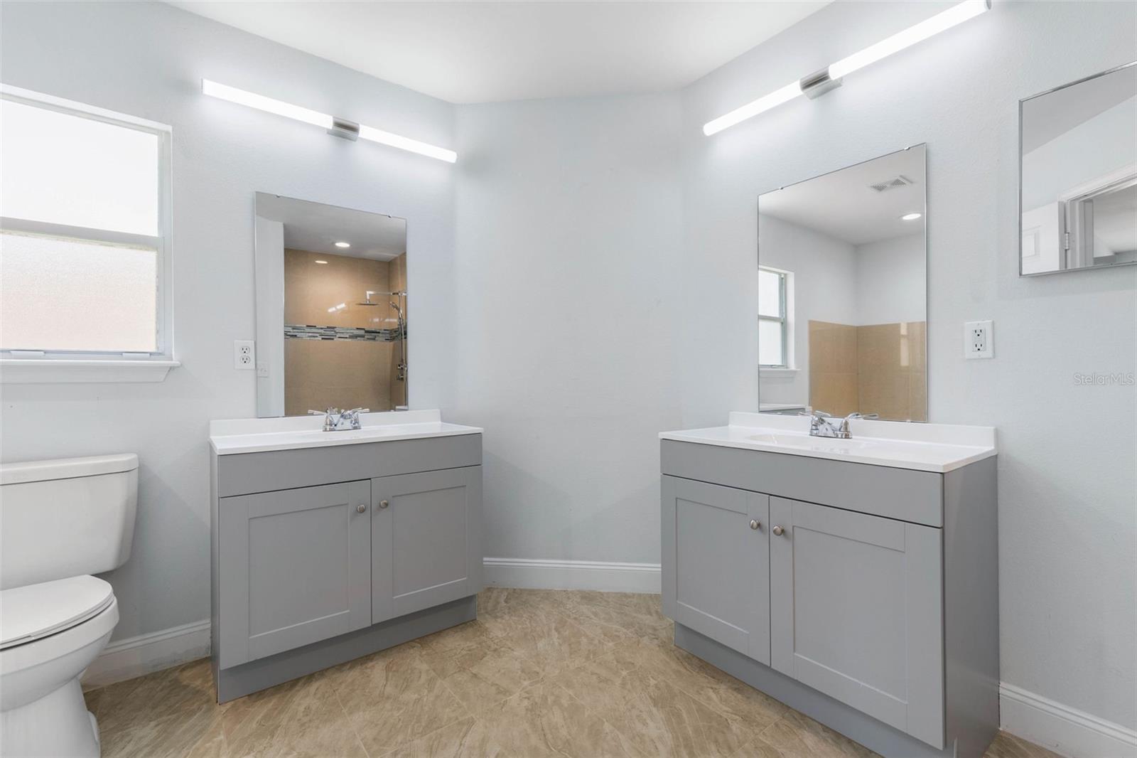 Image 23 of 44 For 1 President Lane