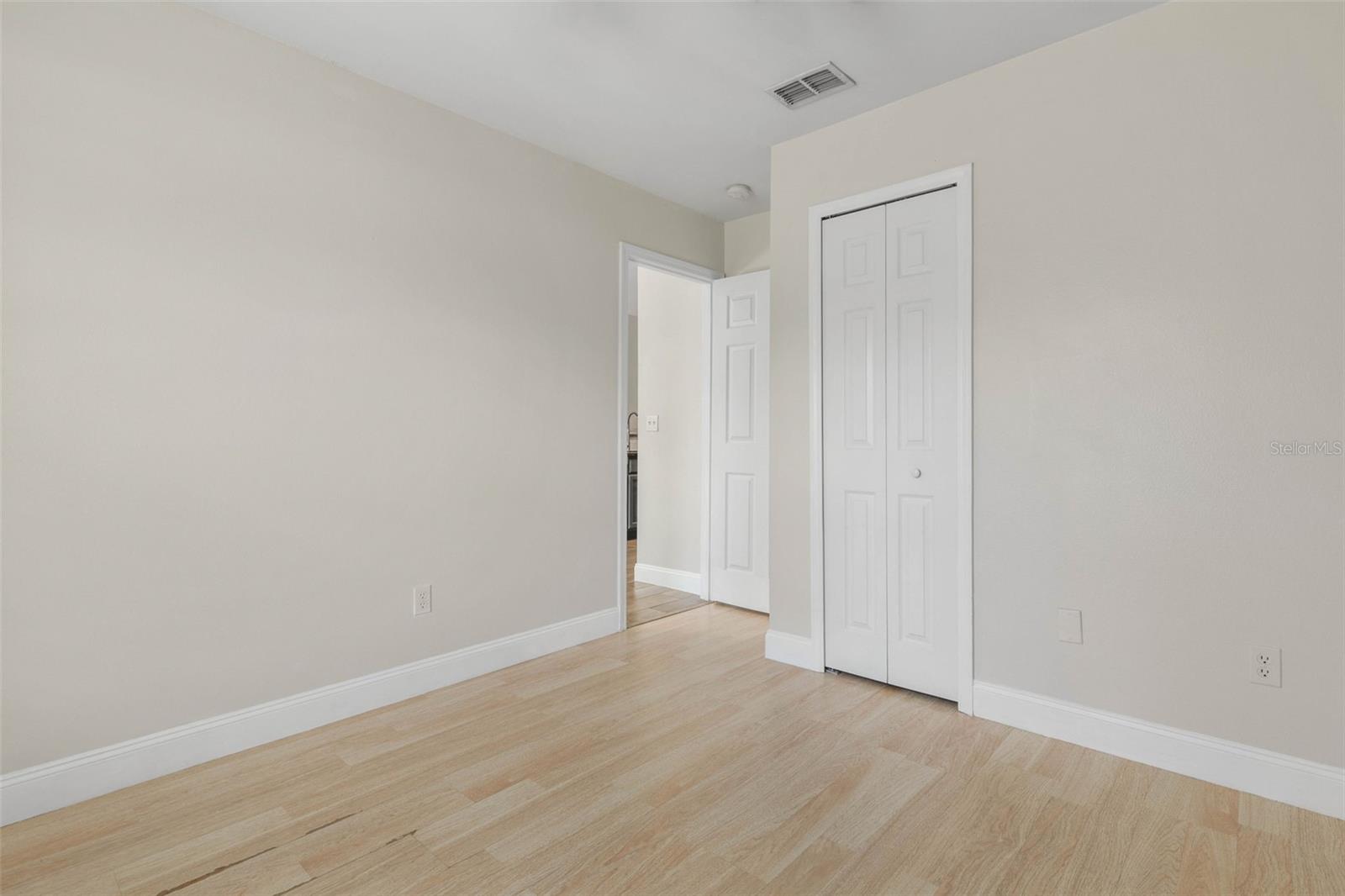 Image 28 of 44 For 1 President Lane