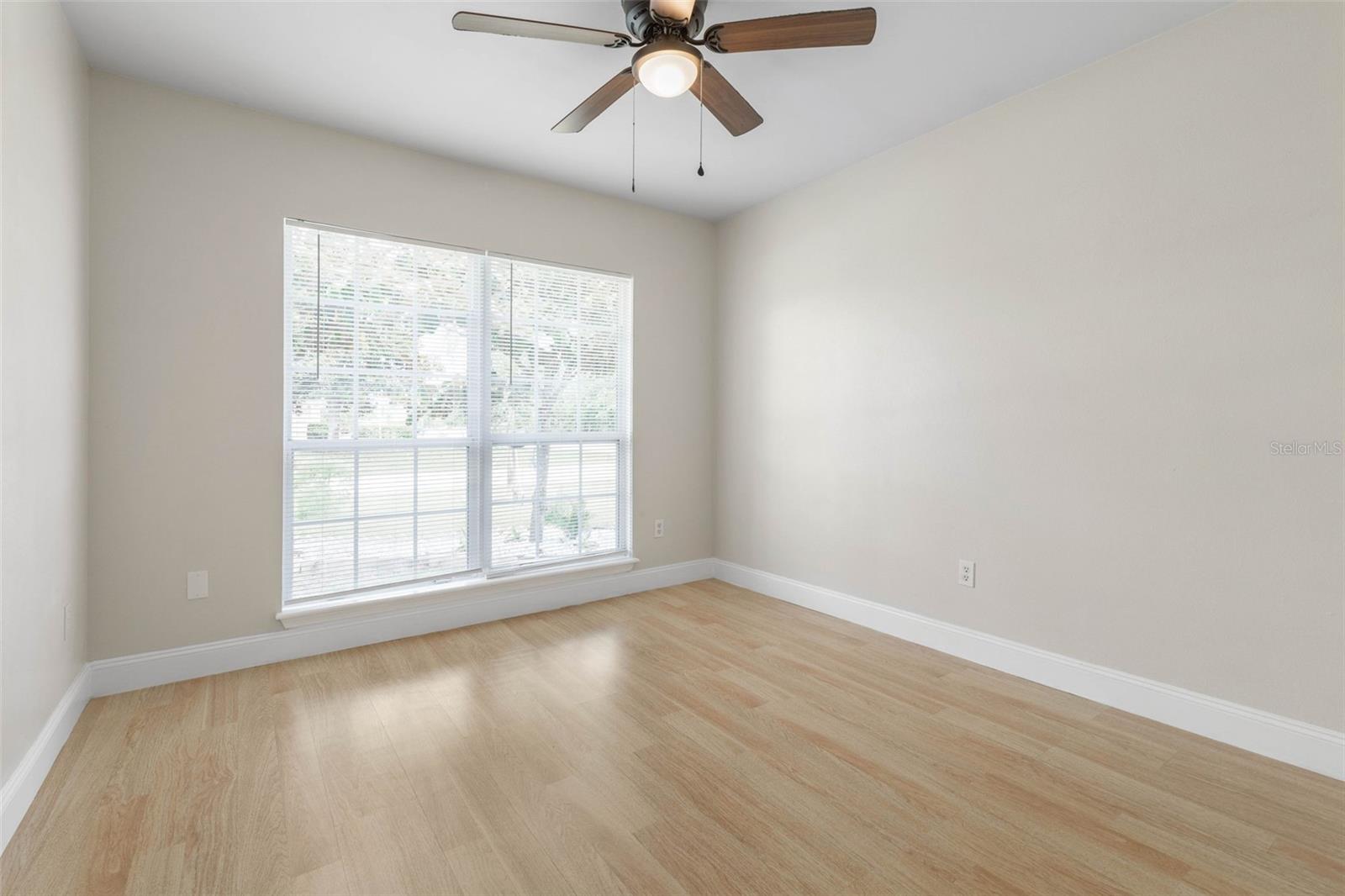 Image 30 of 44 For 1 President Lane