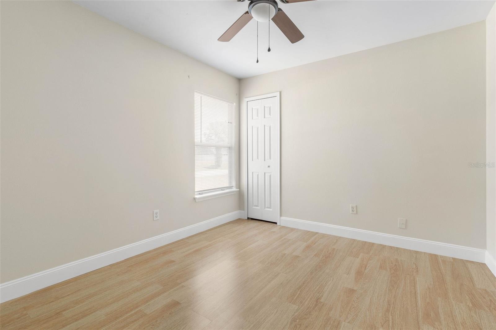 Image 32 of 44 For 1 President Lane