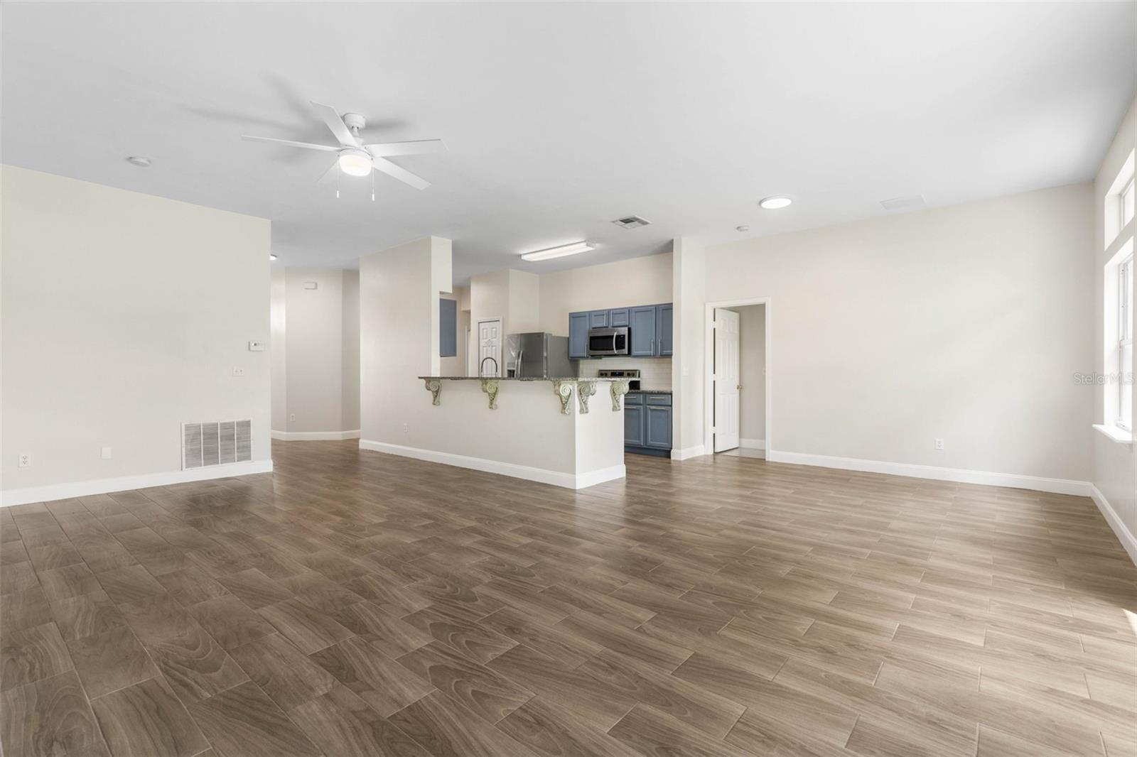 Image 7 of 44 For 1 President Lane