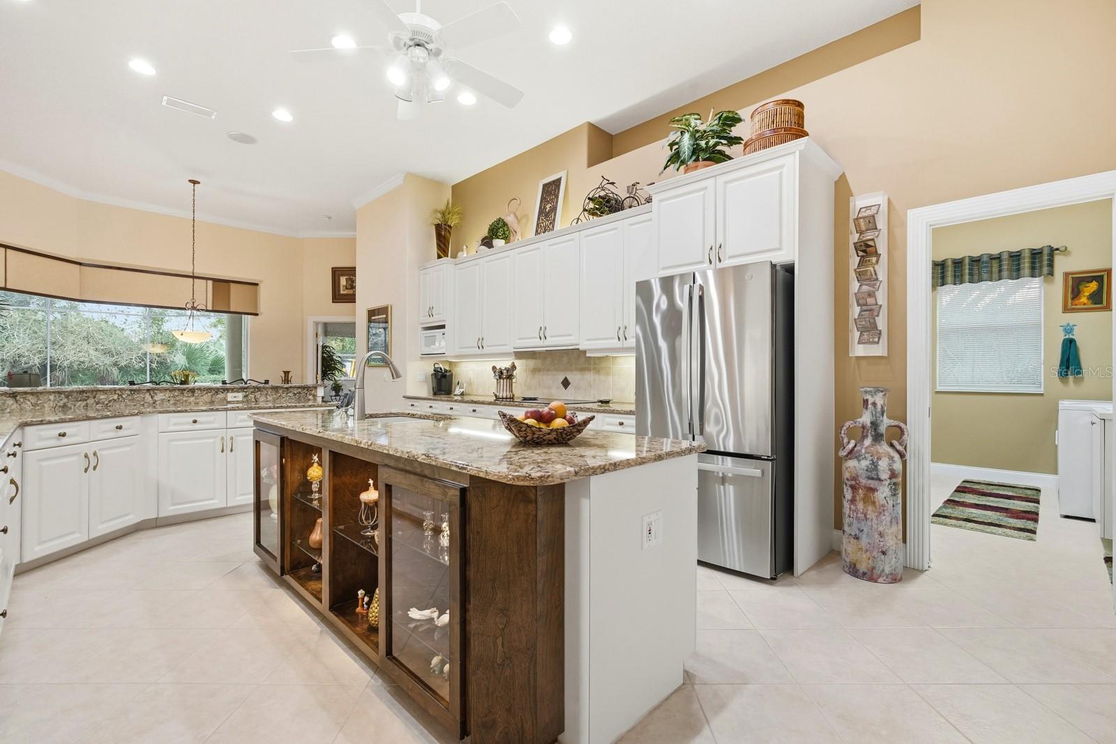 Image 14 of 44 For 18 Lakeview Lane