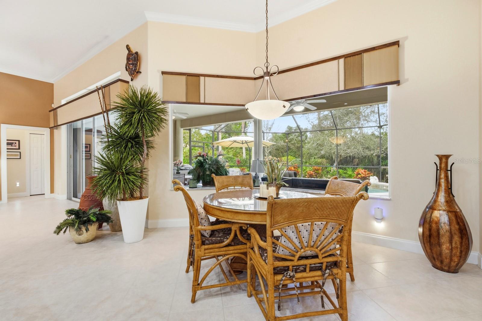 Image 15 of 44 For 18 Lakeview Lane