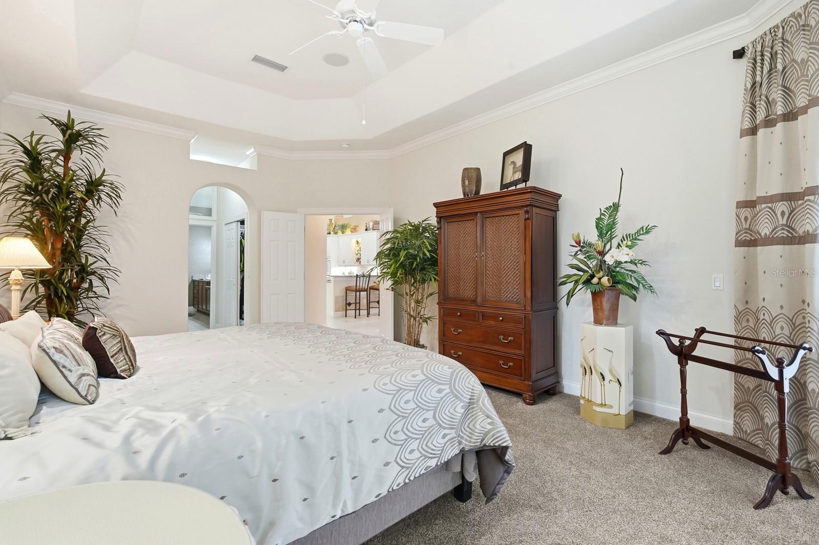 Image 16 of 44 For 18 Lakeview Lane