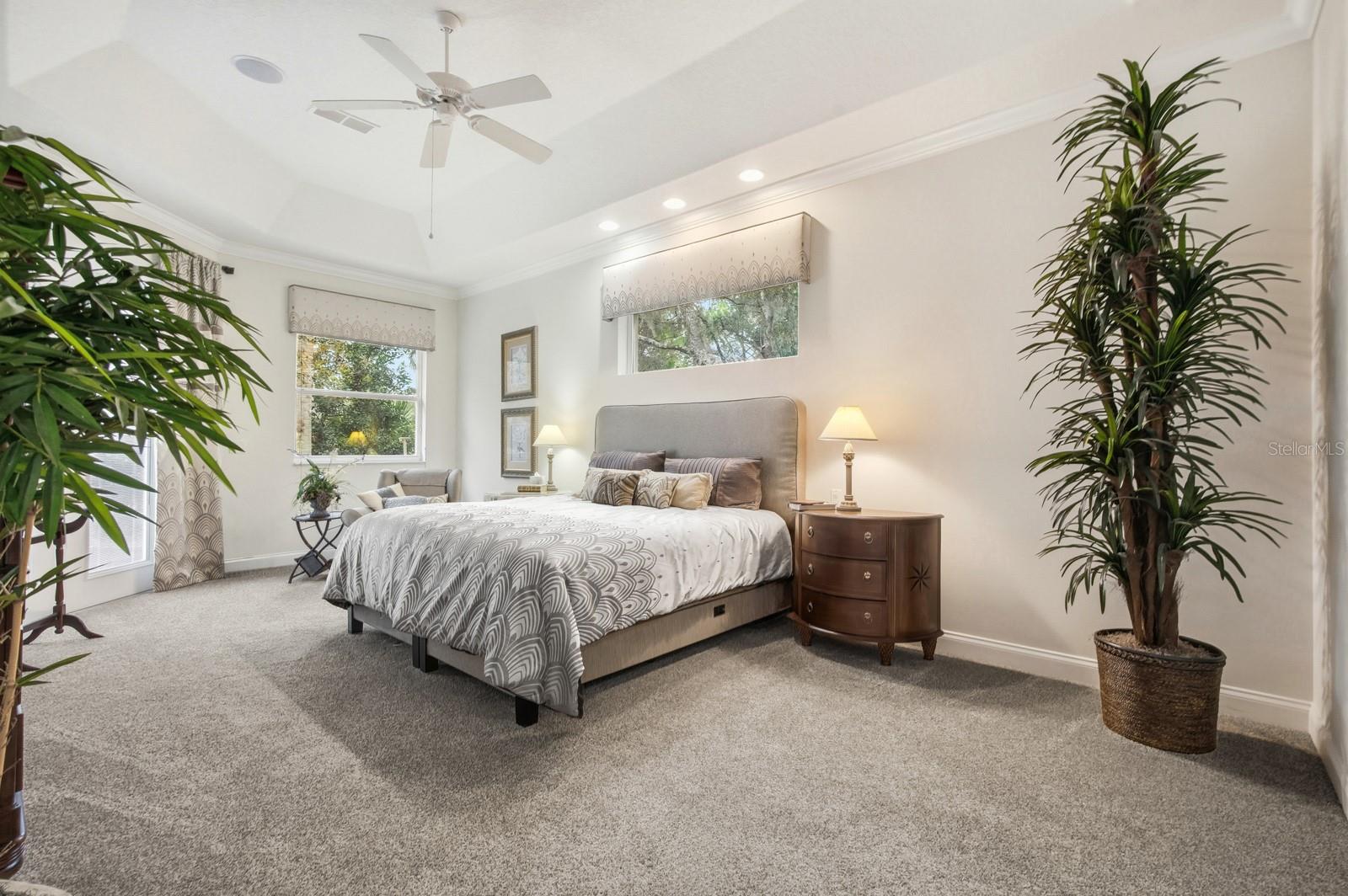 Image 17 of 44 For 18 Lakeview Lane