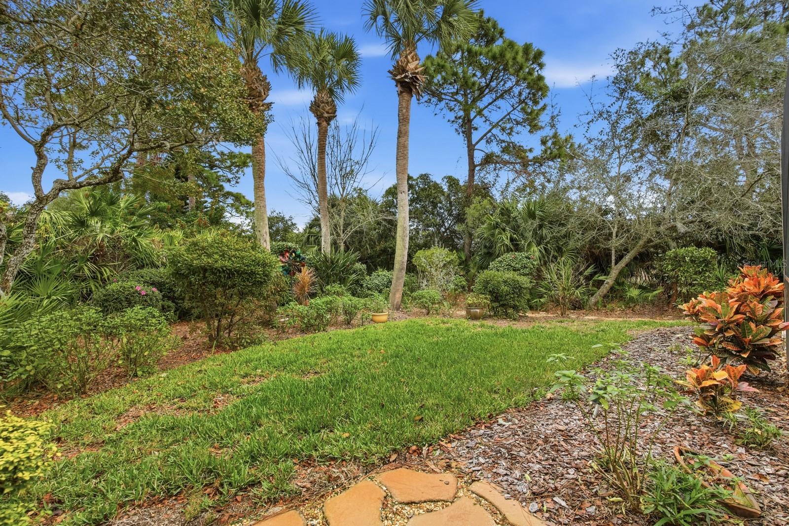 Image 36 of 44 For 18 Lakeview Lane