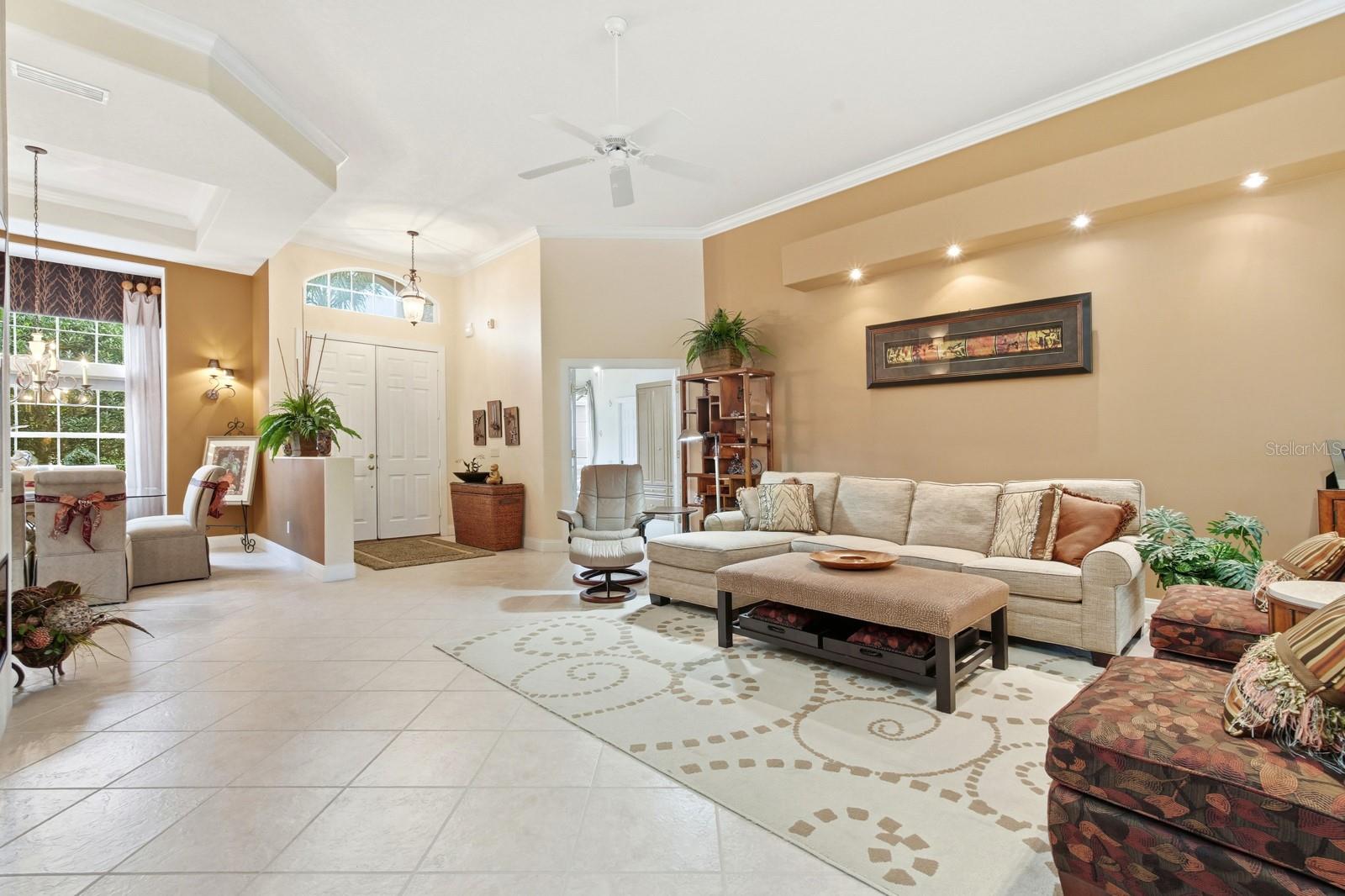 Image 7 of 44 For 18 Lakeview Lane