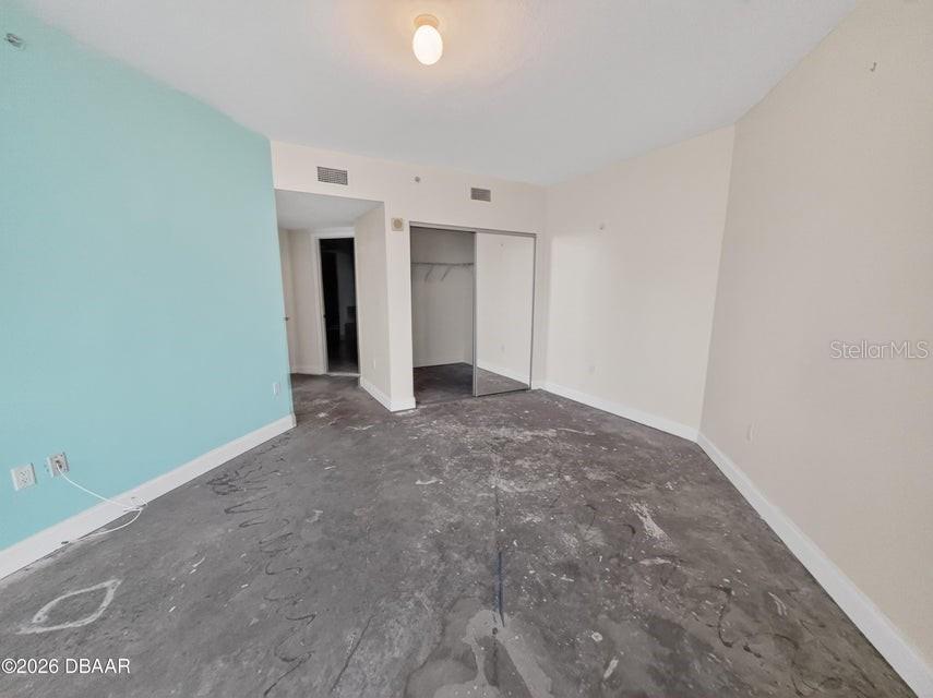 Image 10 of 38 For 241 Riverside Drive 508