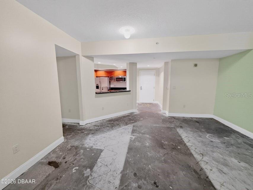 Image 12 of 38 For 241 Riverside Drive 508