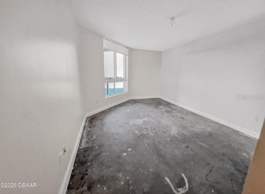 Image 13 of 38 For 241 Riverside Drive 508