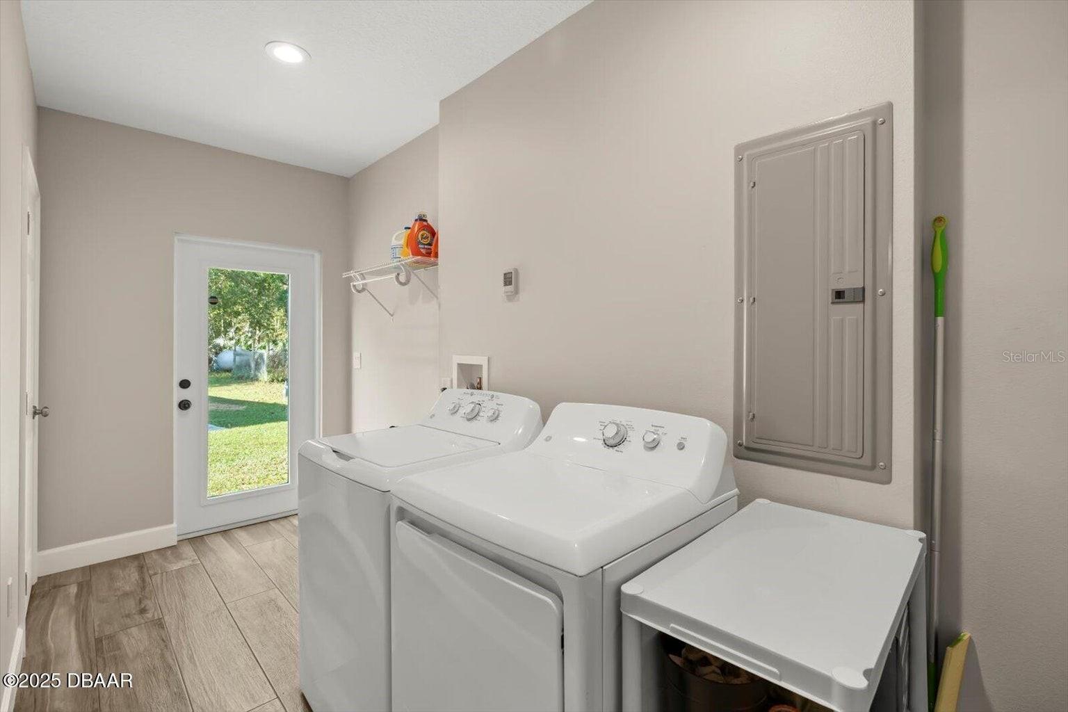 Image 25 of 37 For 2995 Ragis Road