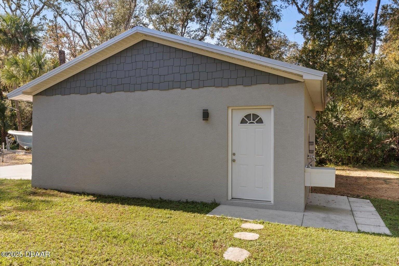 Image 29 of 37 For 2995 Ragis Road