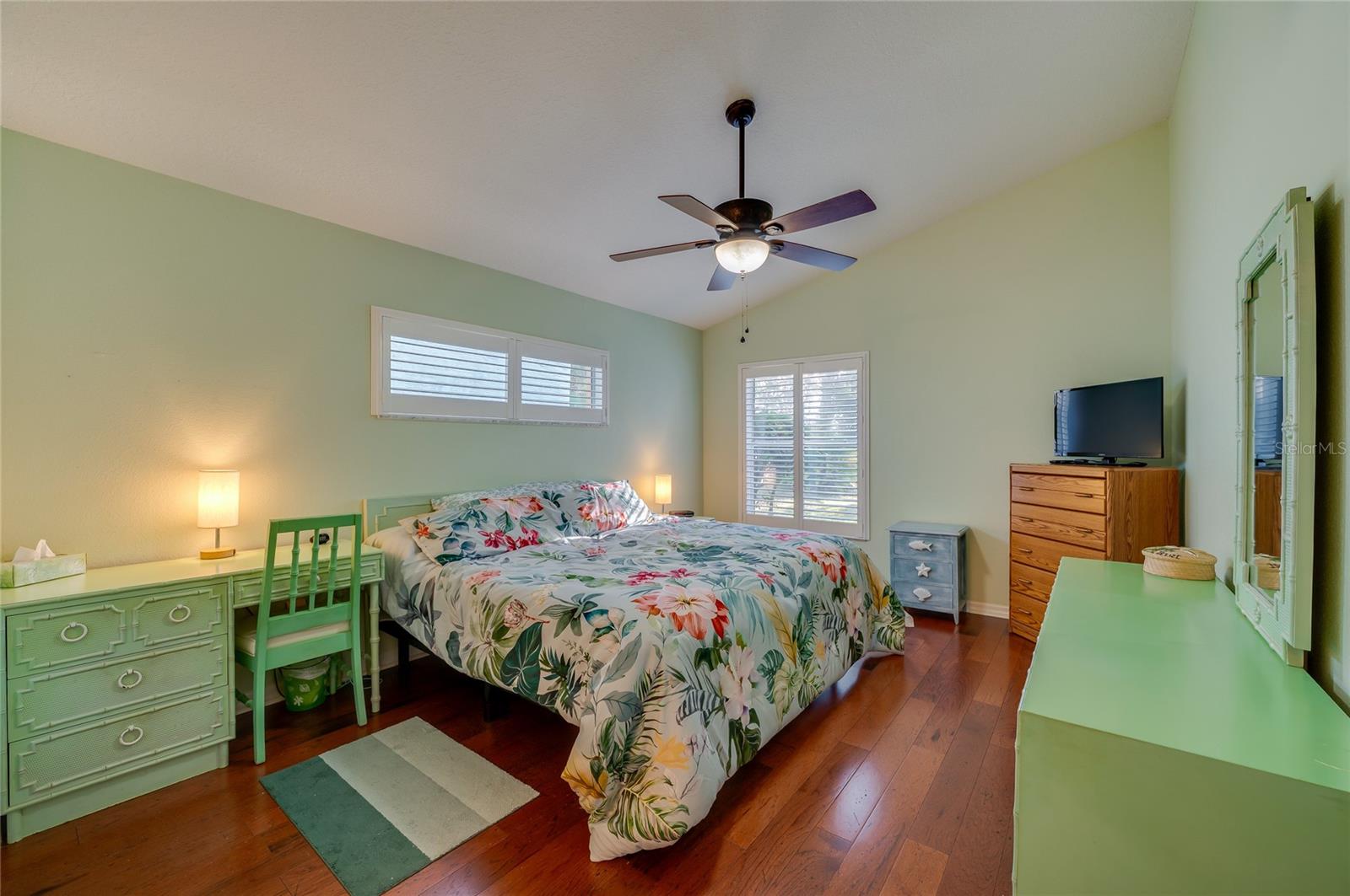 Image 12 of 35 For 23 Pine Harbor Drive