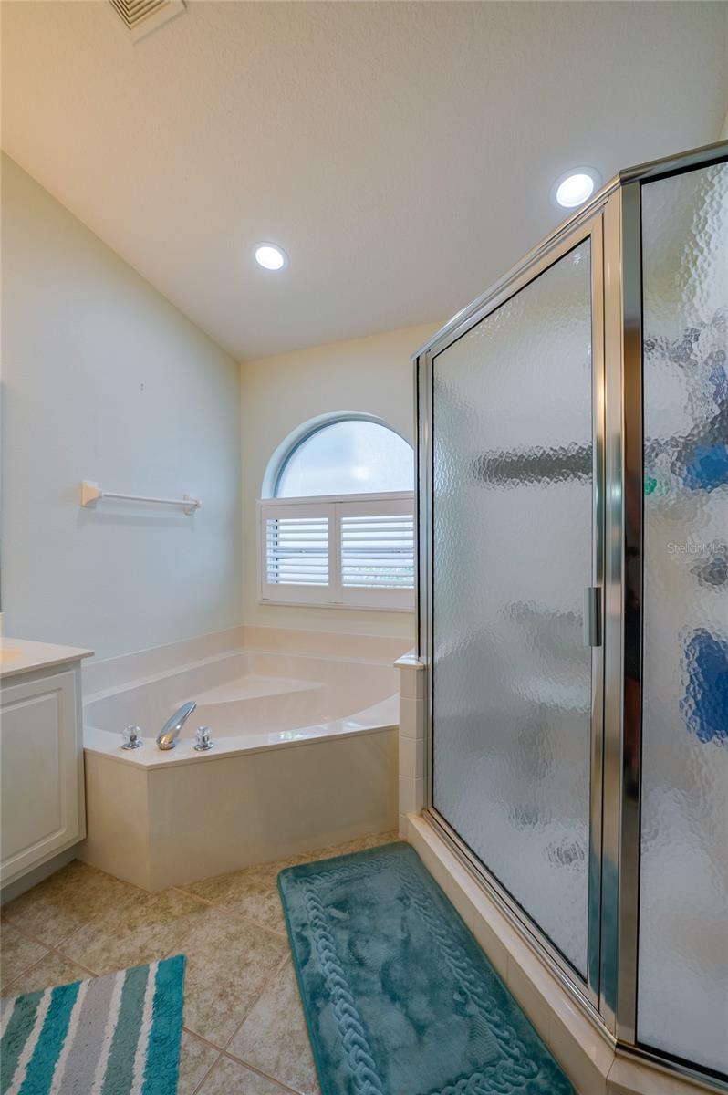 Image 15 of 35 For 23 Pine Harbor Drive