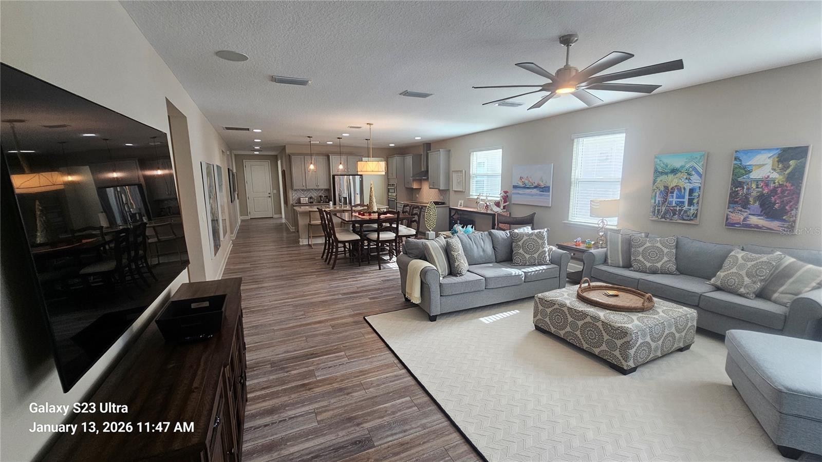 Image 26 of 56 For 21 Los Lagos Boulevard