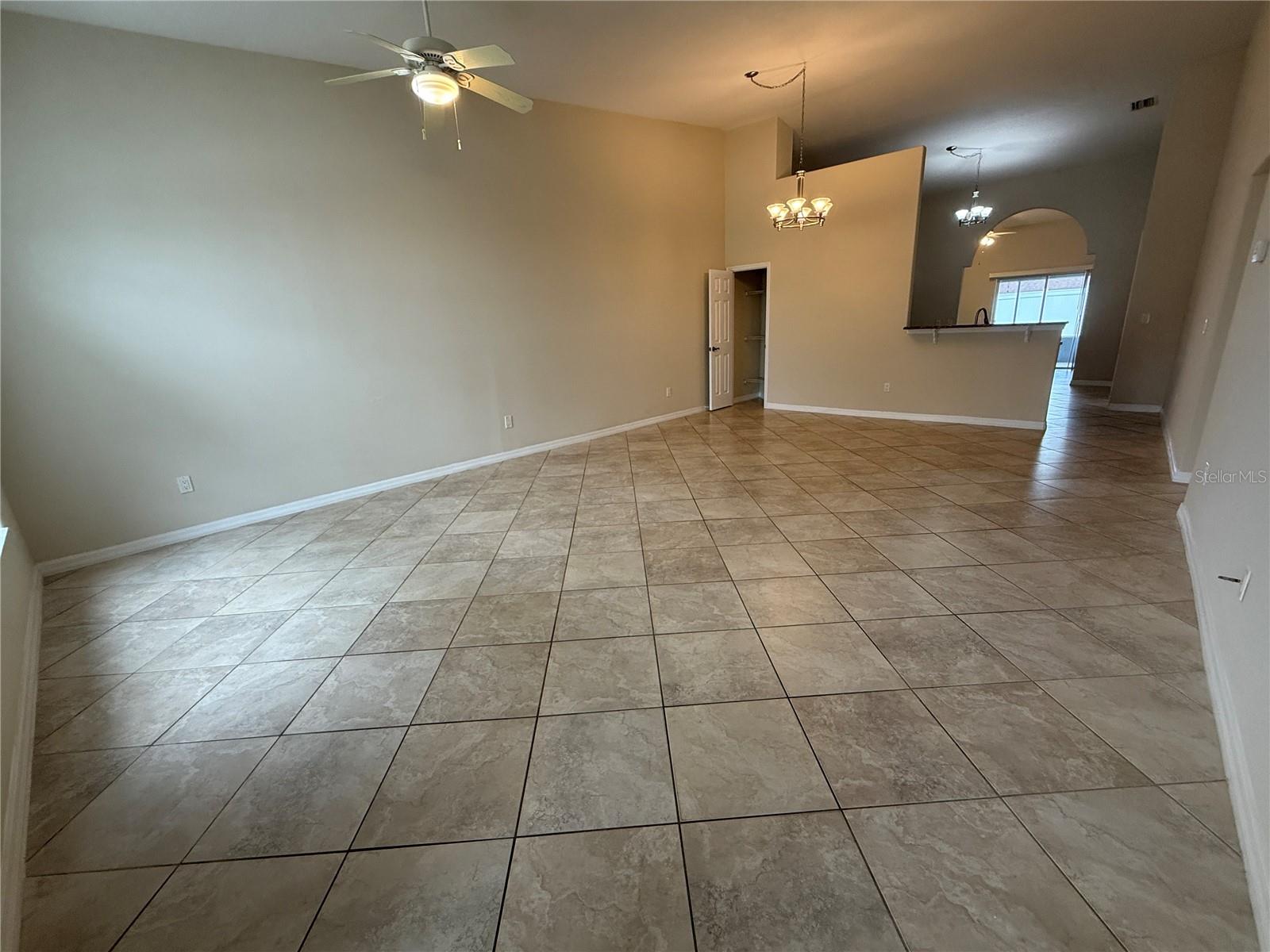 Image 6 of 14 For 4 Wood Amber Lane