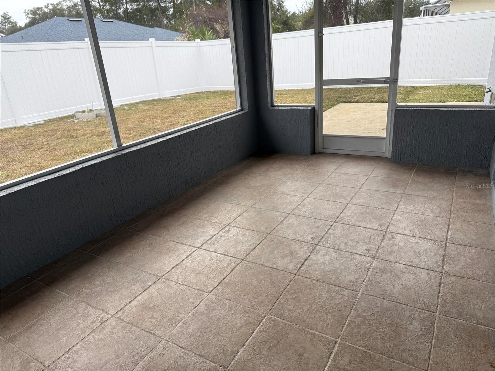 Image 7 of 14 For 4 Wood Amber Lane