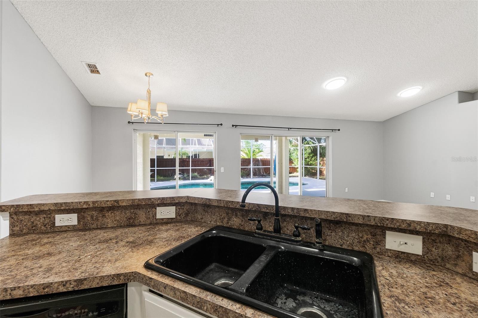 Image 13 of 38 For 21 Whittington Drive