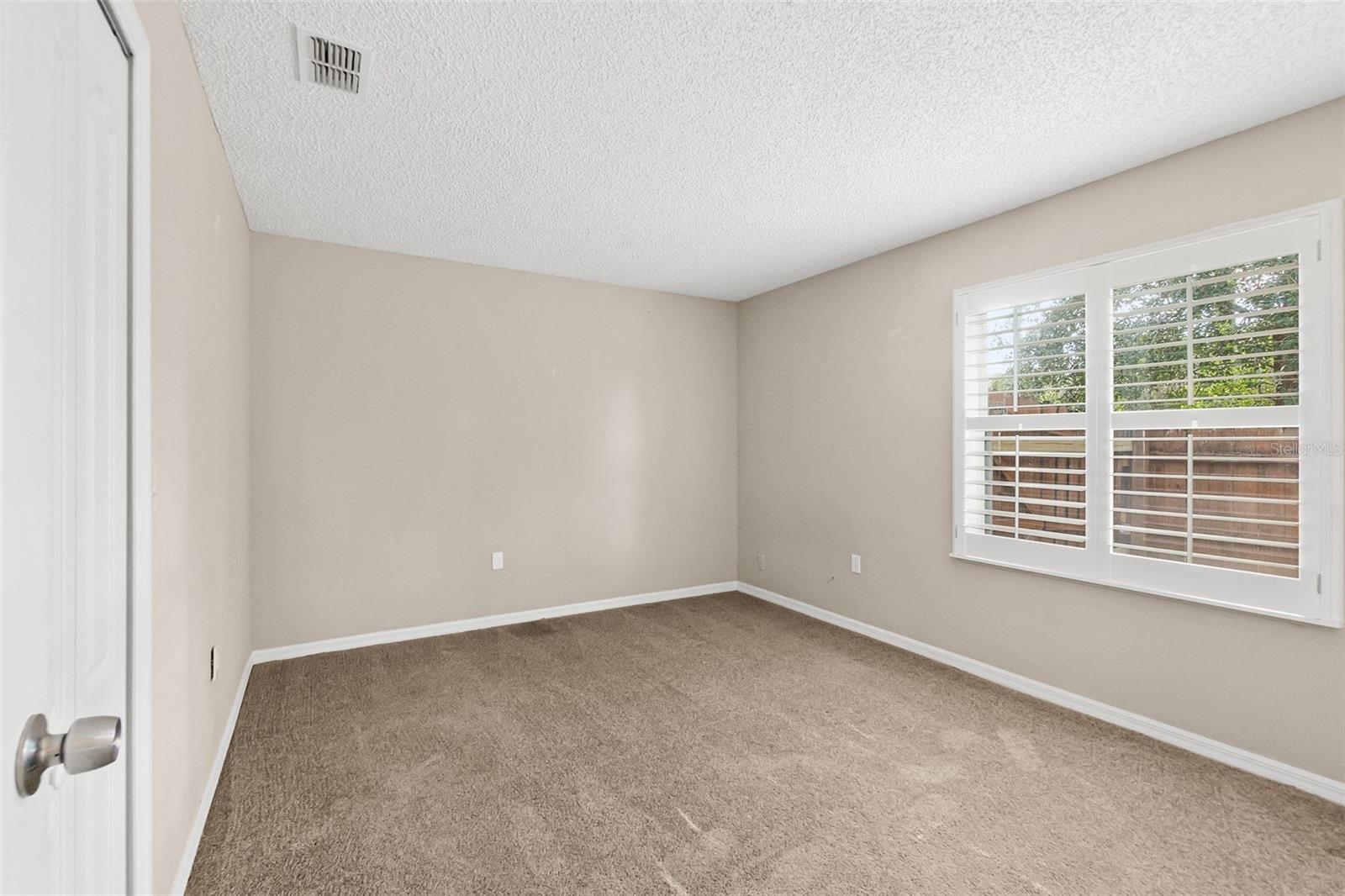 Image 7 of 38 For 21 Whittington Drive