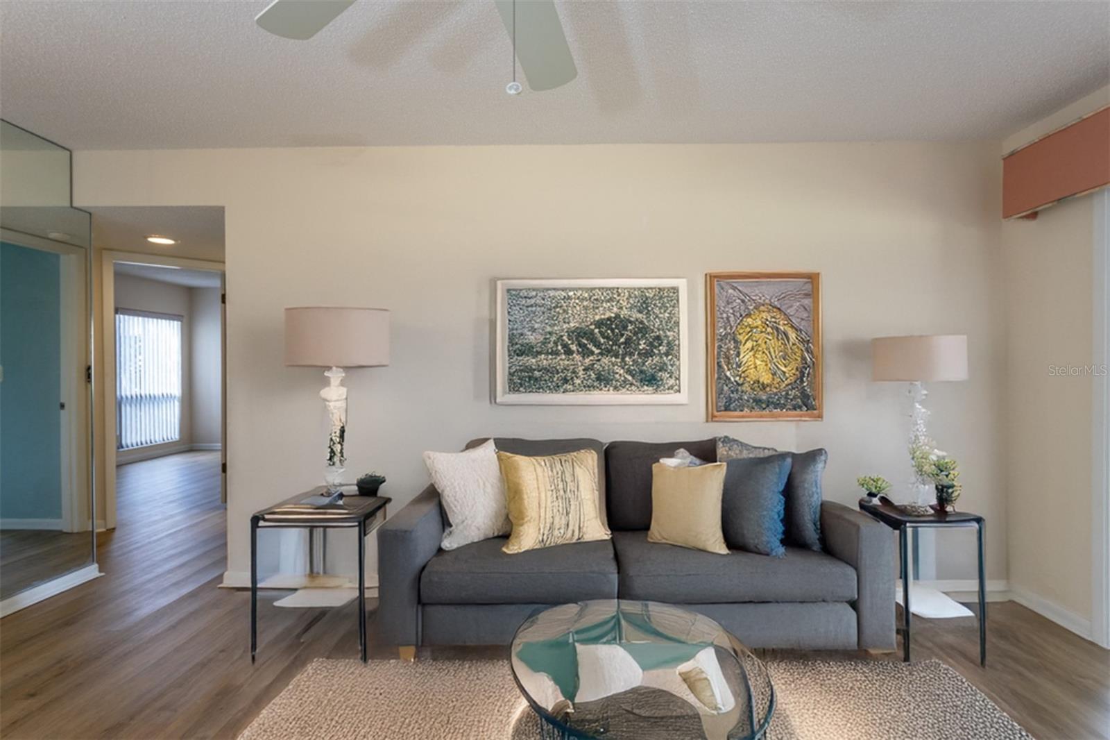 Image 16 of 48 For 17 Sherbury Court 17