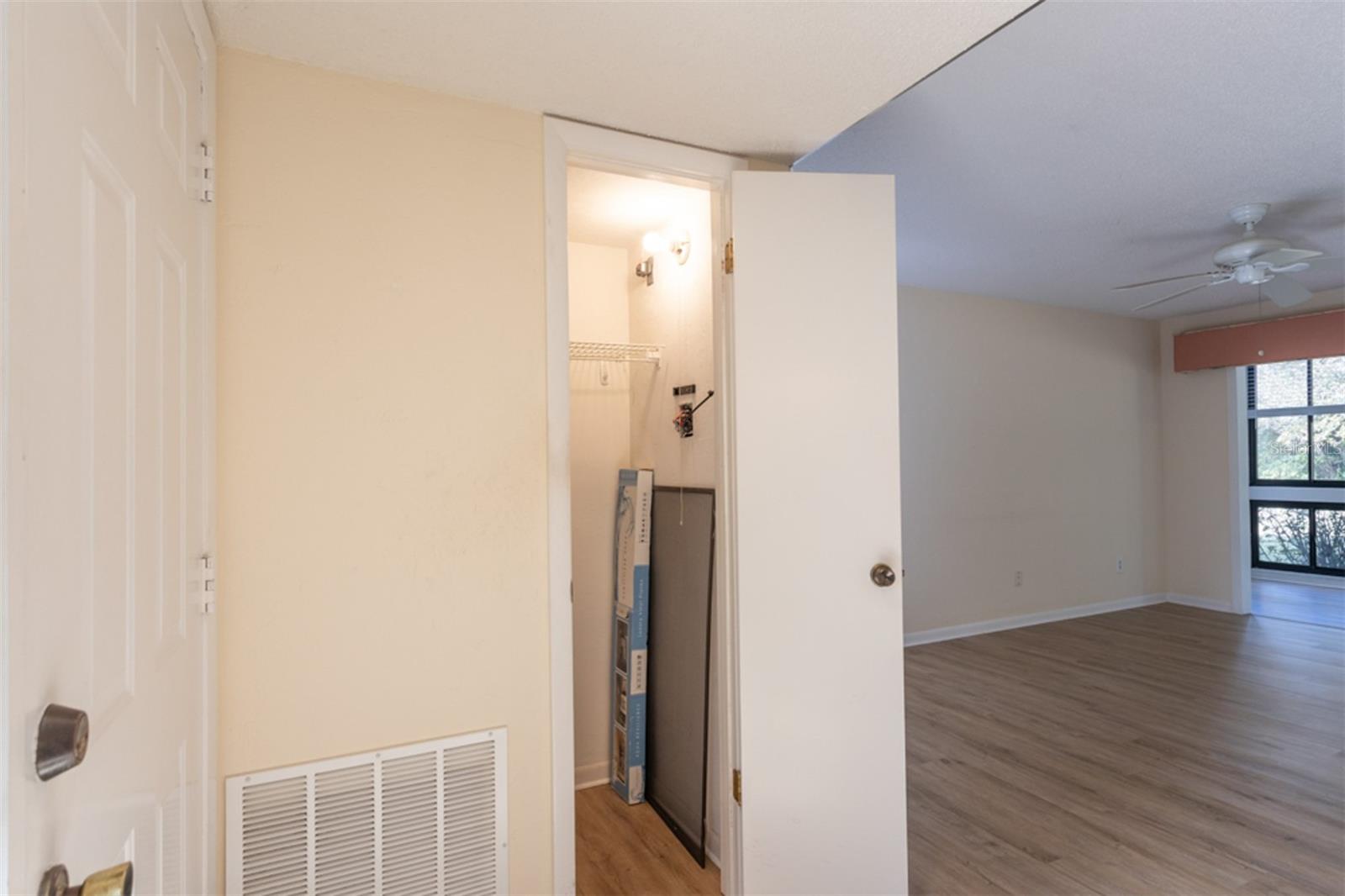 Image 33 of 48 For 17 Sherbury Court 17