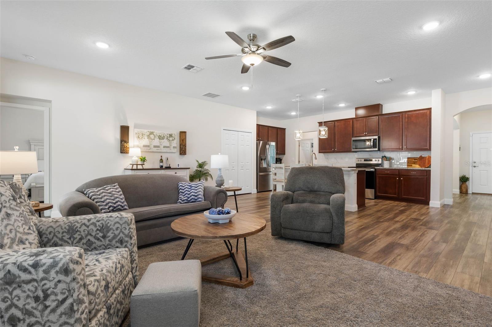 Image 10 of 58 For 106 Birchwood Drive