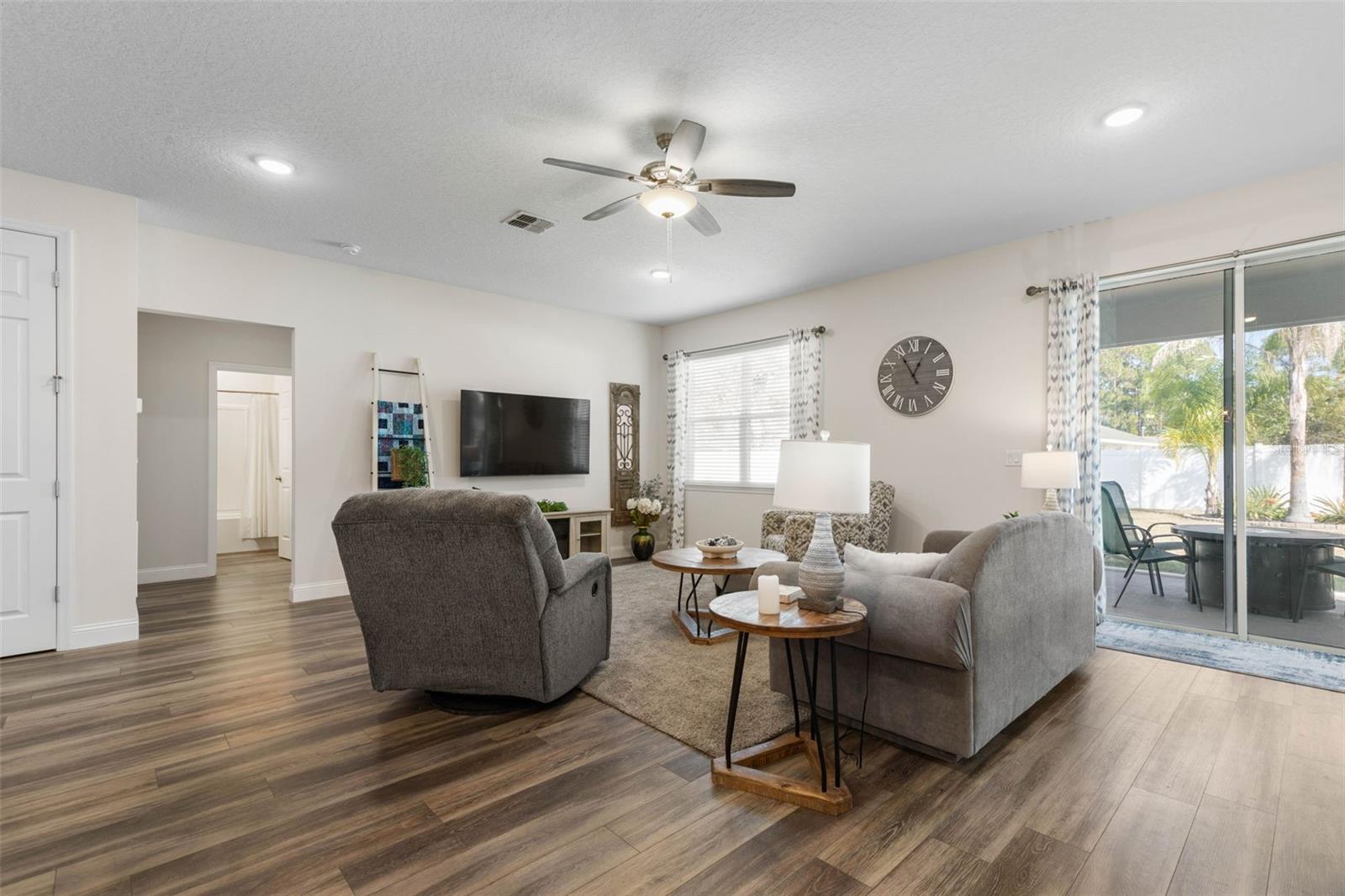 Image 6 of 58 For 106 Birchwood Drive