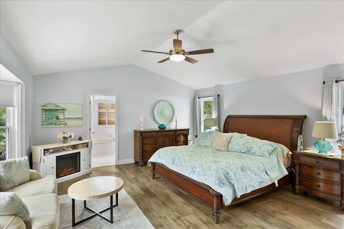 Image 26 of 80 For 105 Shadowcreek Way