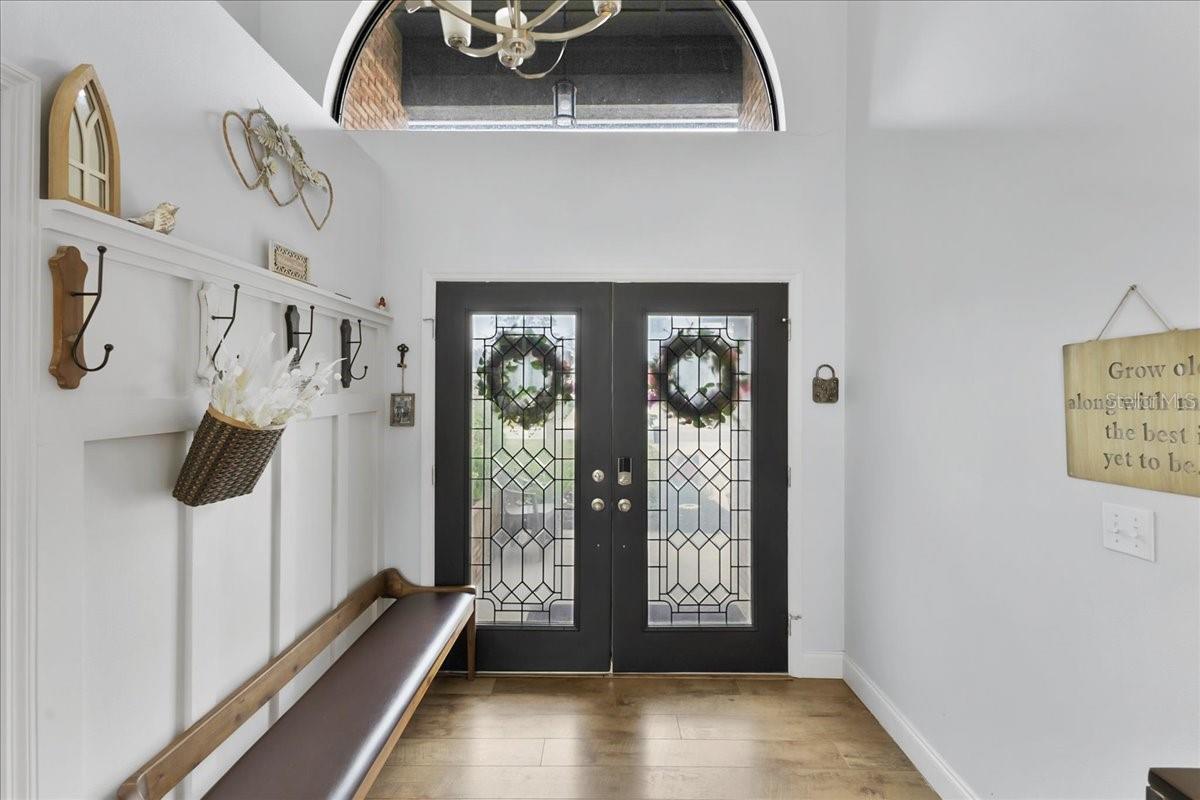 Image 4 of 80 For 105 Shadowcreek Way