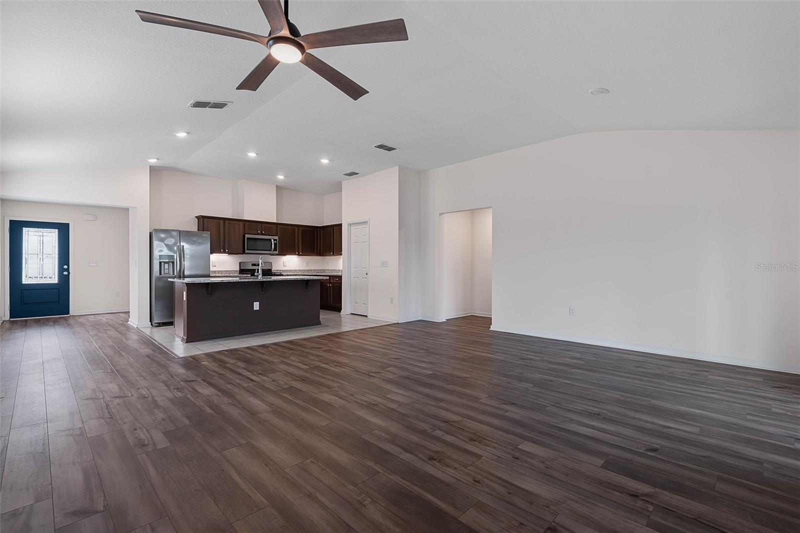 Image 10 of 61 For 20 Willow Street