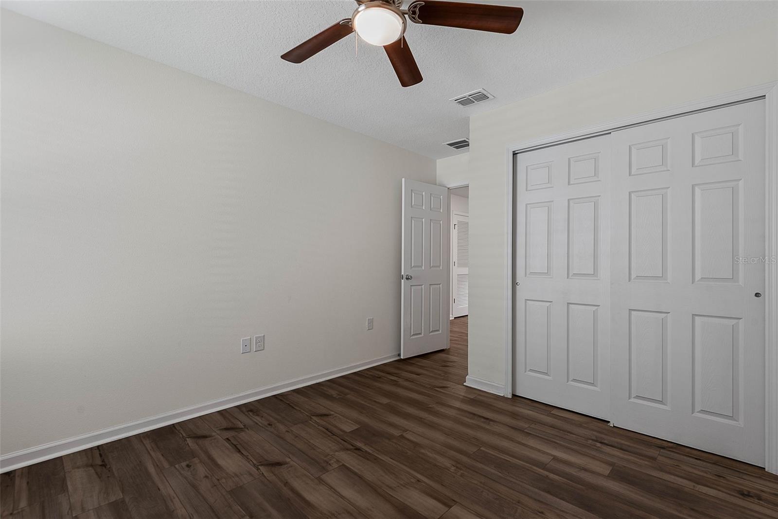 Image 33 of 61 For 20 Willow Street