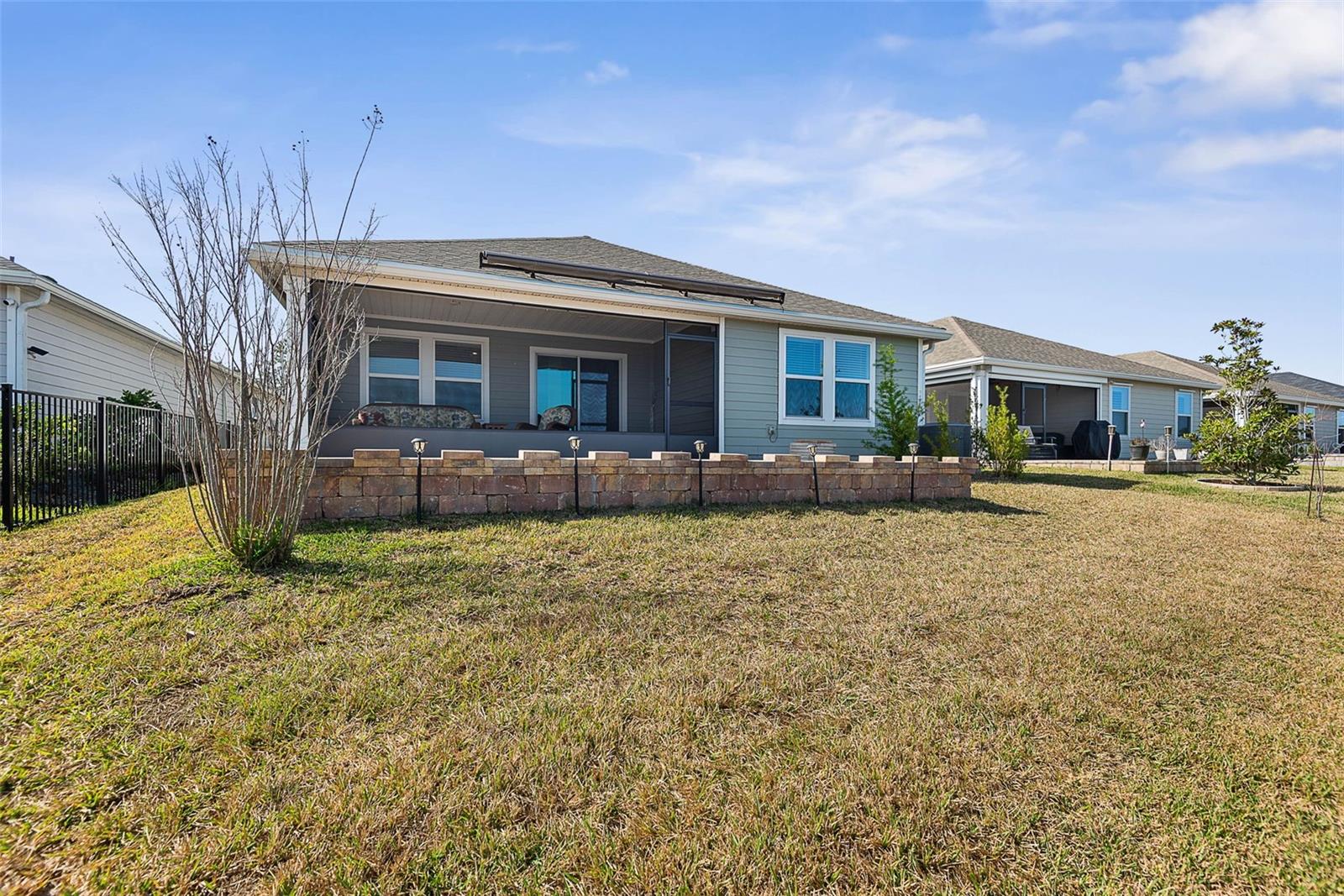 Image 46 of 61 For 20 Willow Street