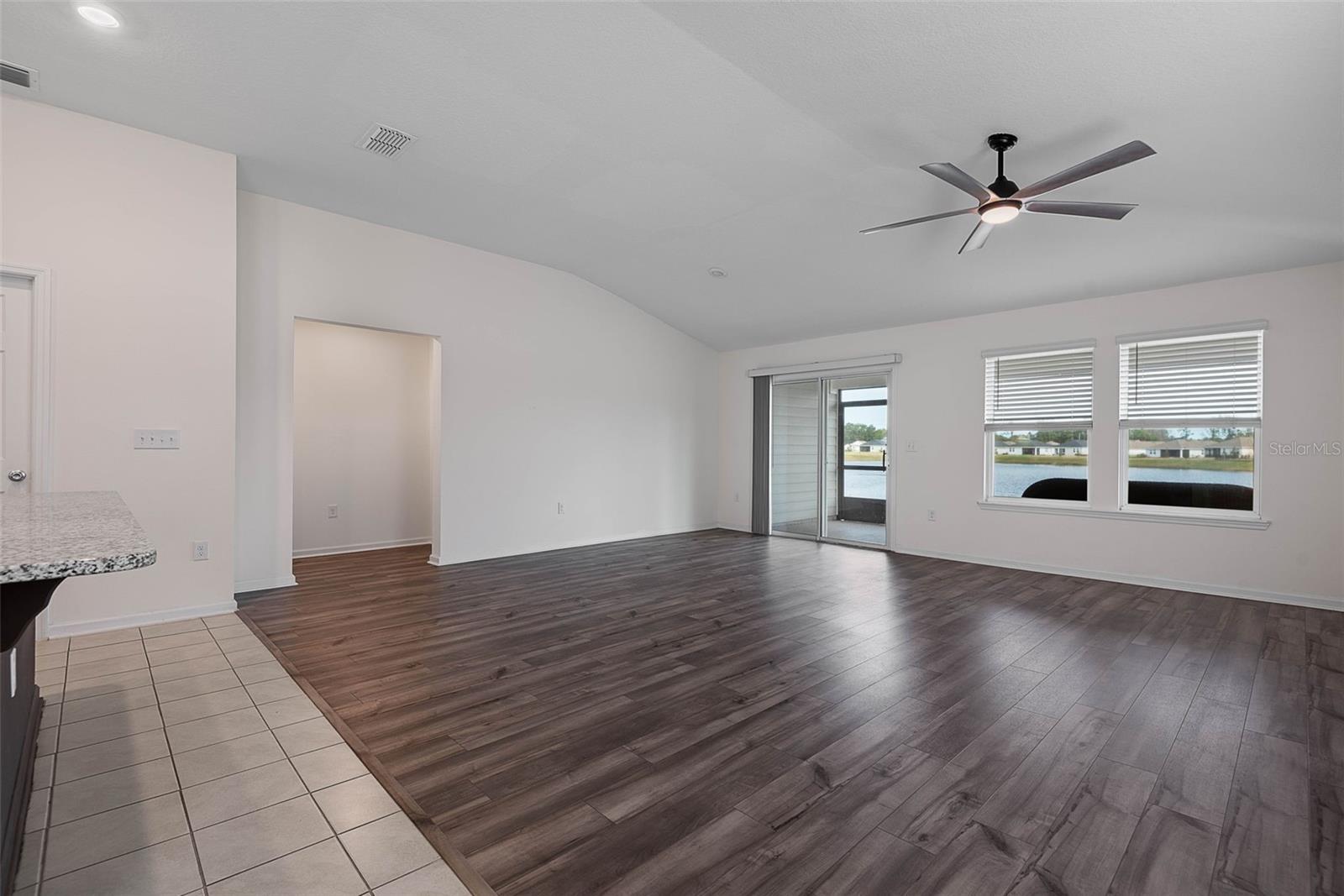 Image 6 of 61 For 20 Willow Street