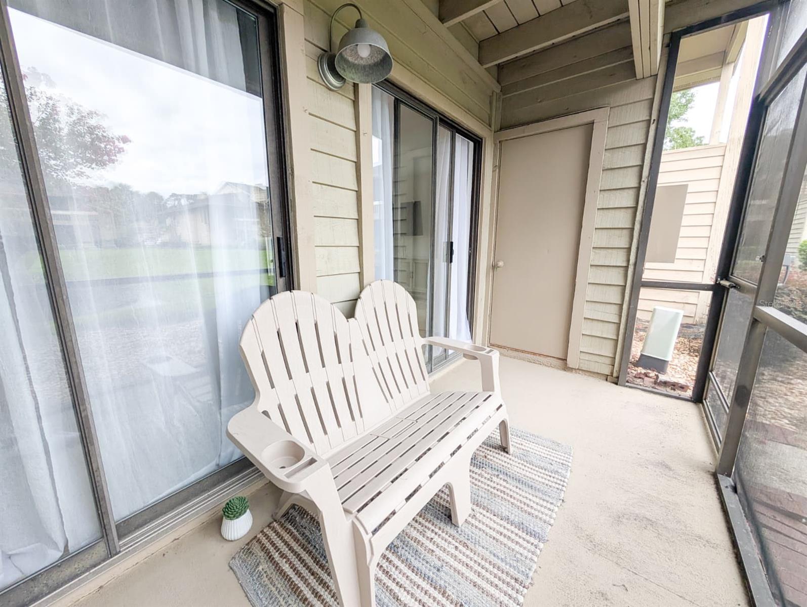 Image 22 of 32 For 10200 Belle Rive Boulevard 241